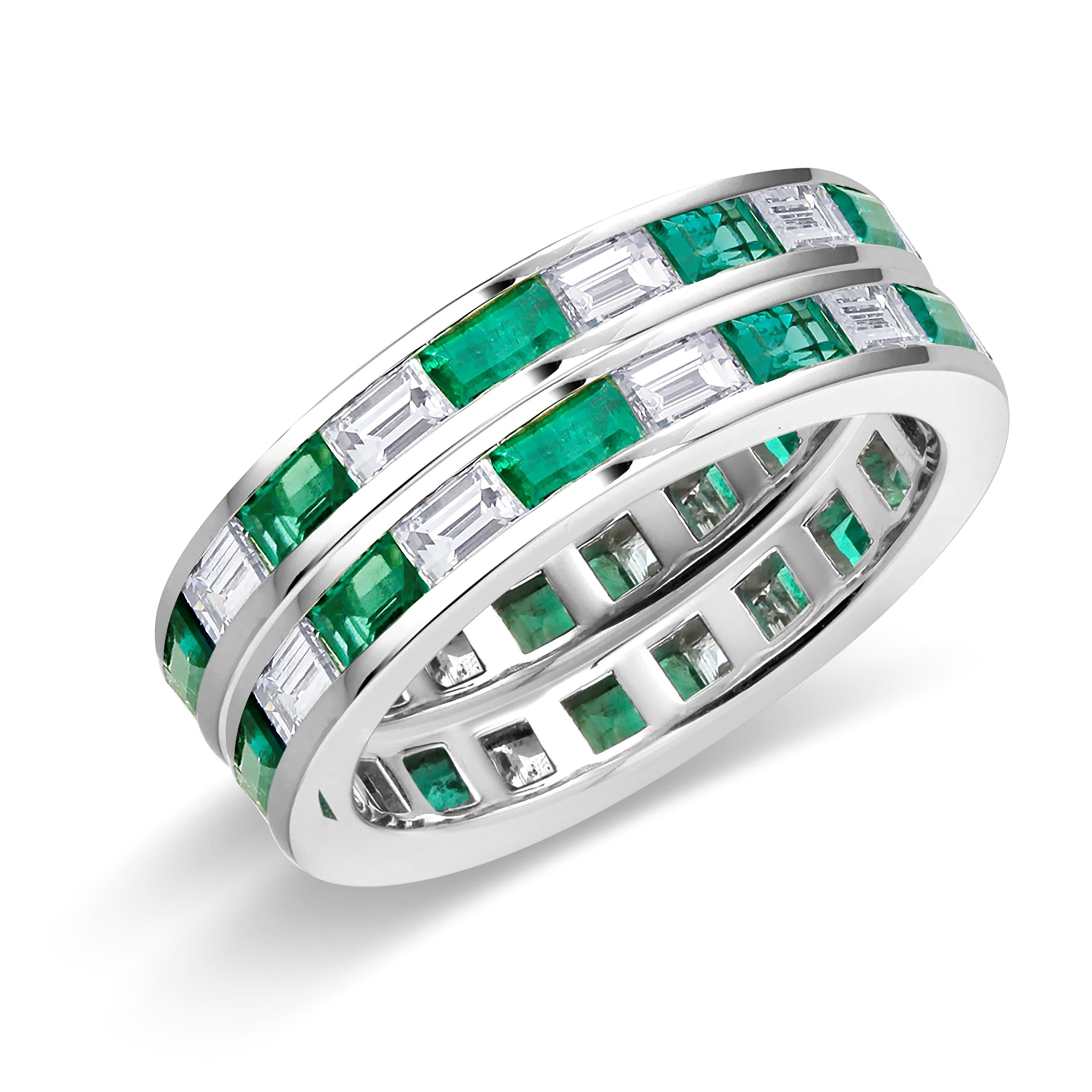 Paar Platin-Eternity-Ringe in Baguetteschliff mit Smaragd und Diamant 2