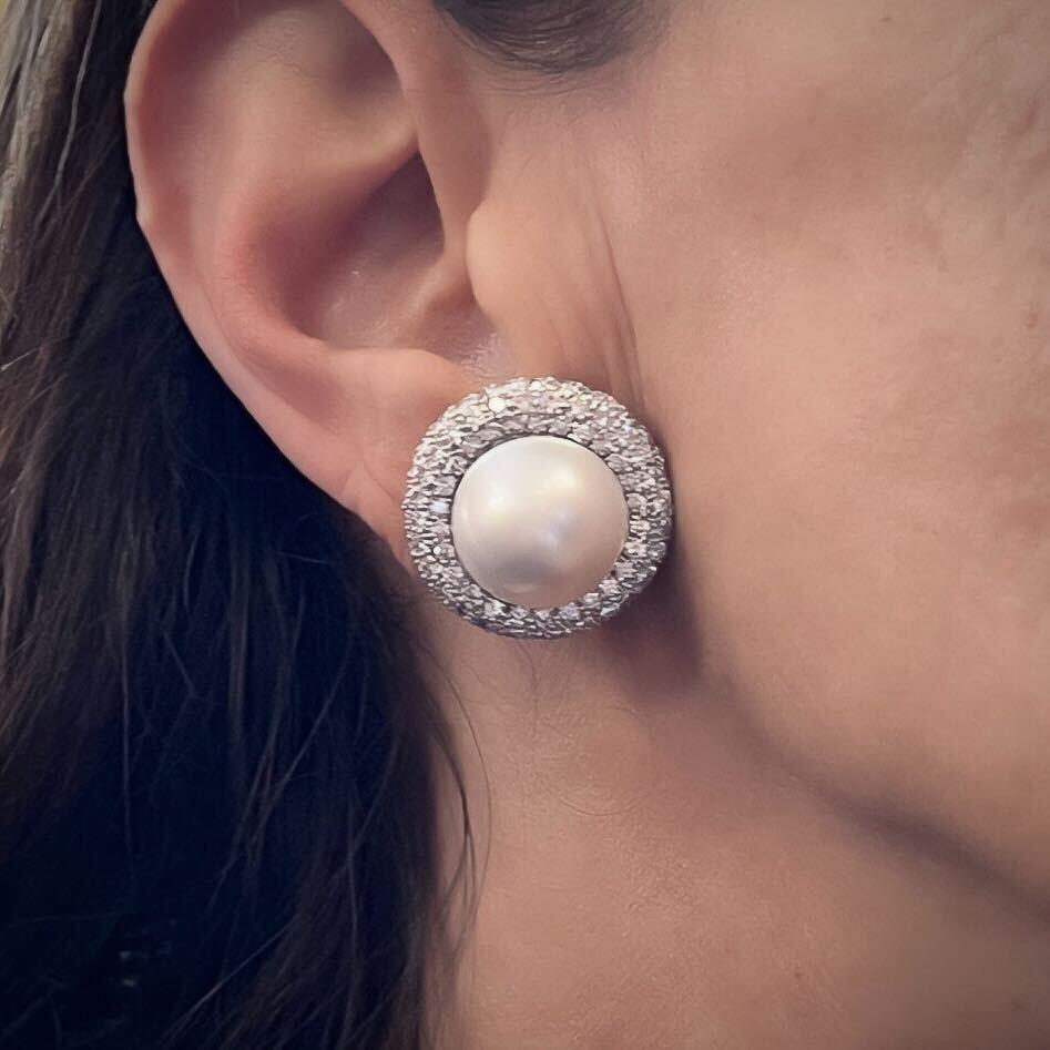 A Pair of Platinum, Pearl and Diamond Earrings In Excellent Condition For Sale In New York, NY