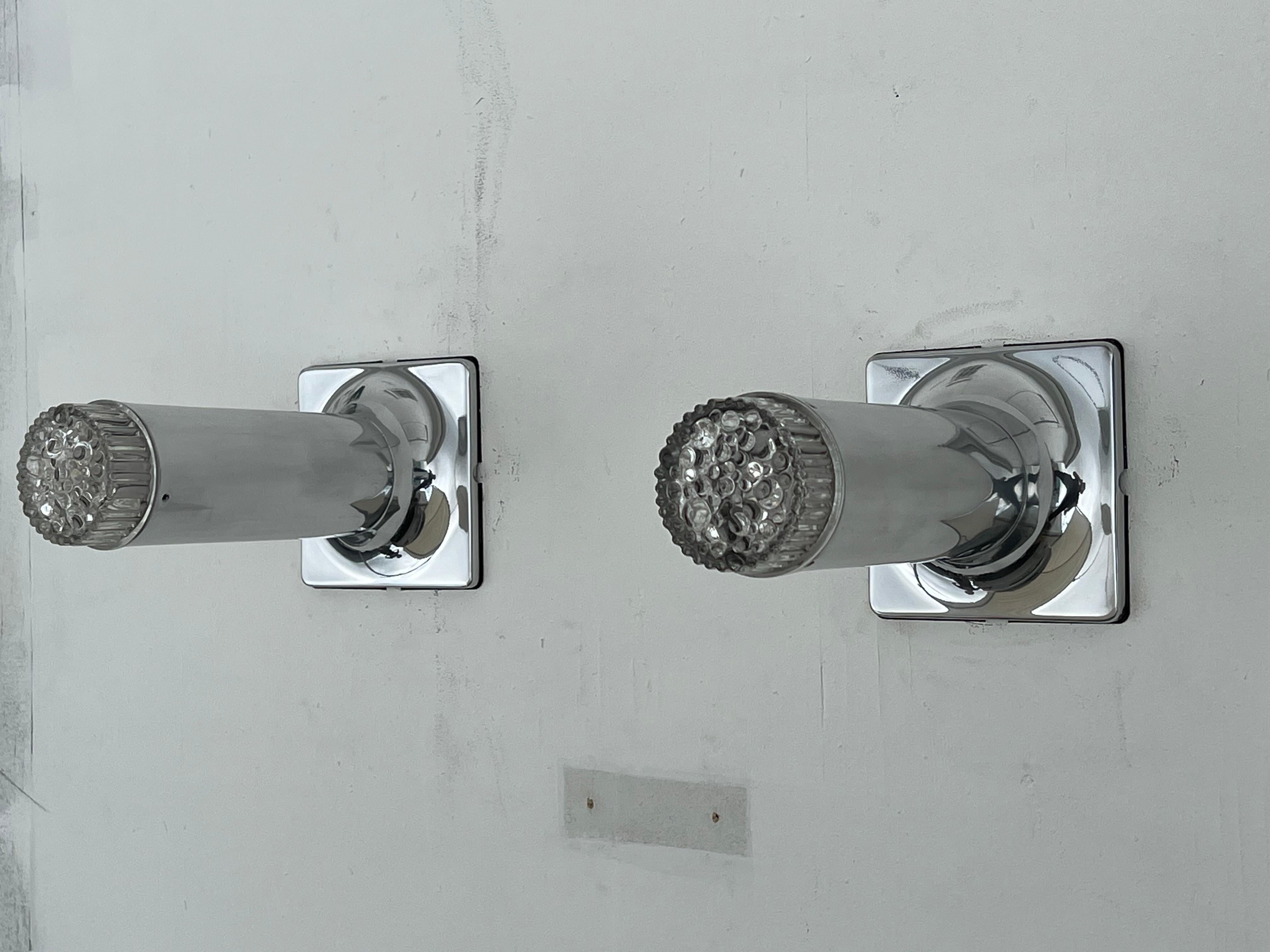 A Pair Of Polished Aluminum Lights By Ilum ca' 1970's Space Age For Sale 4