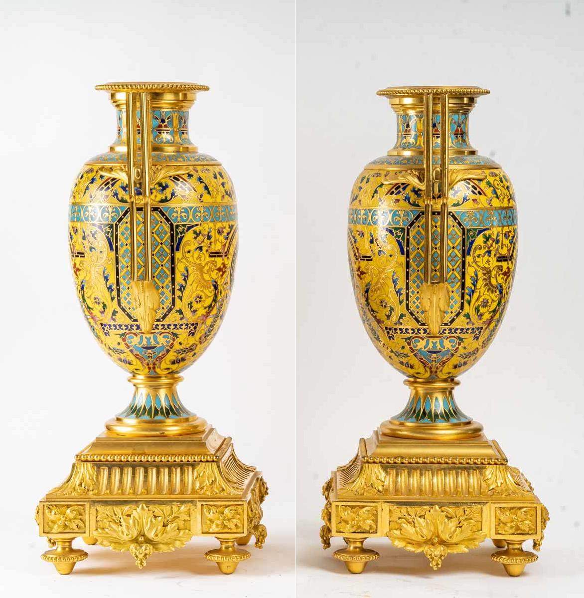 Mid-19th Century Pair of Pompeian Decorated Vases