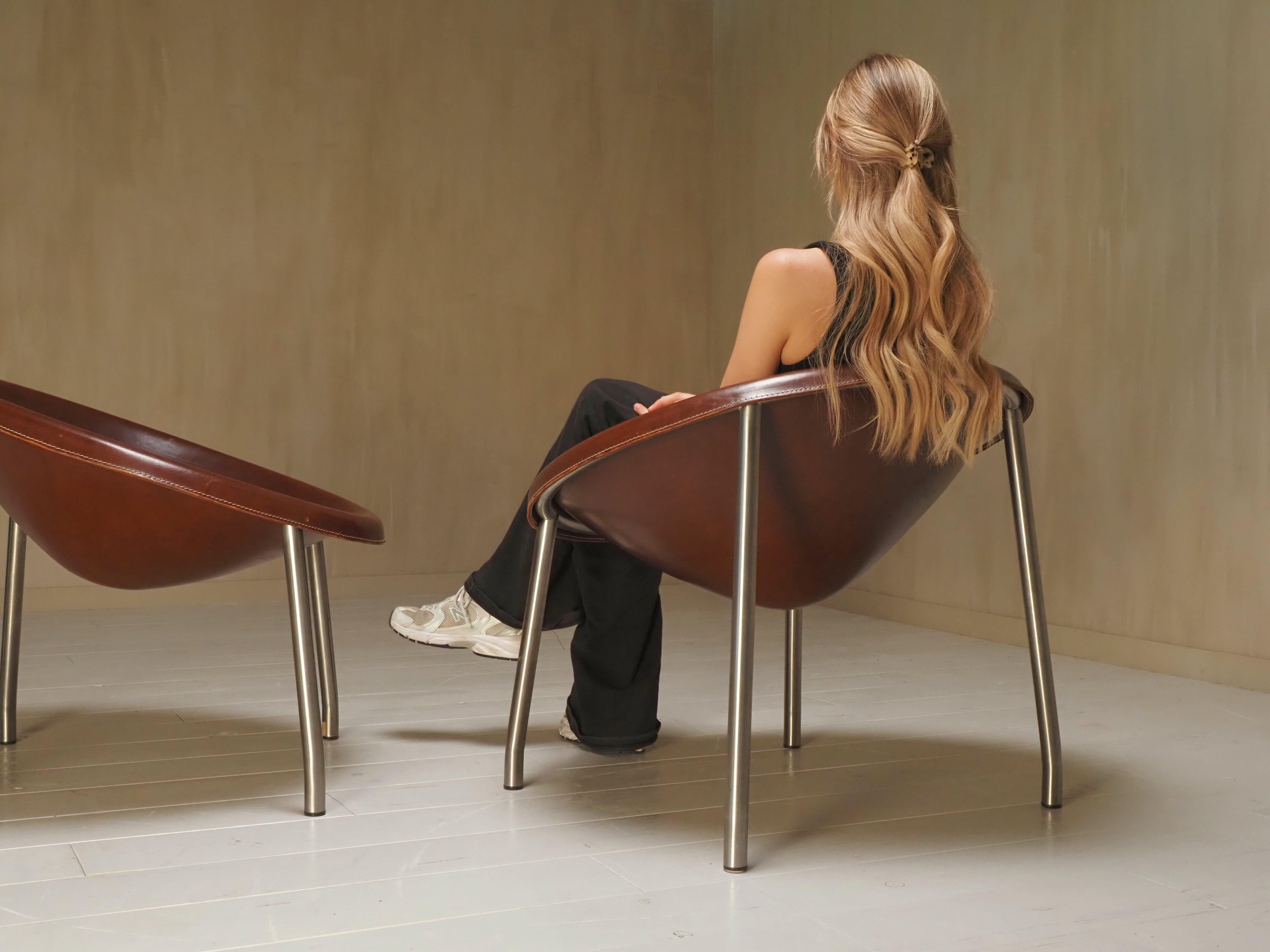 A pair of 'Poppea' easy chairs from Arte & Cuoio by Enrico Tonucci For Sale 4
