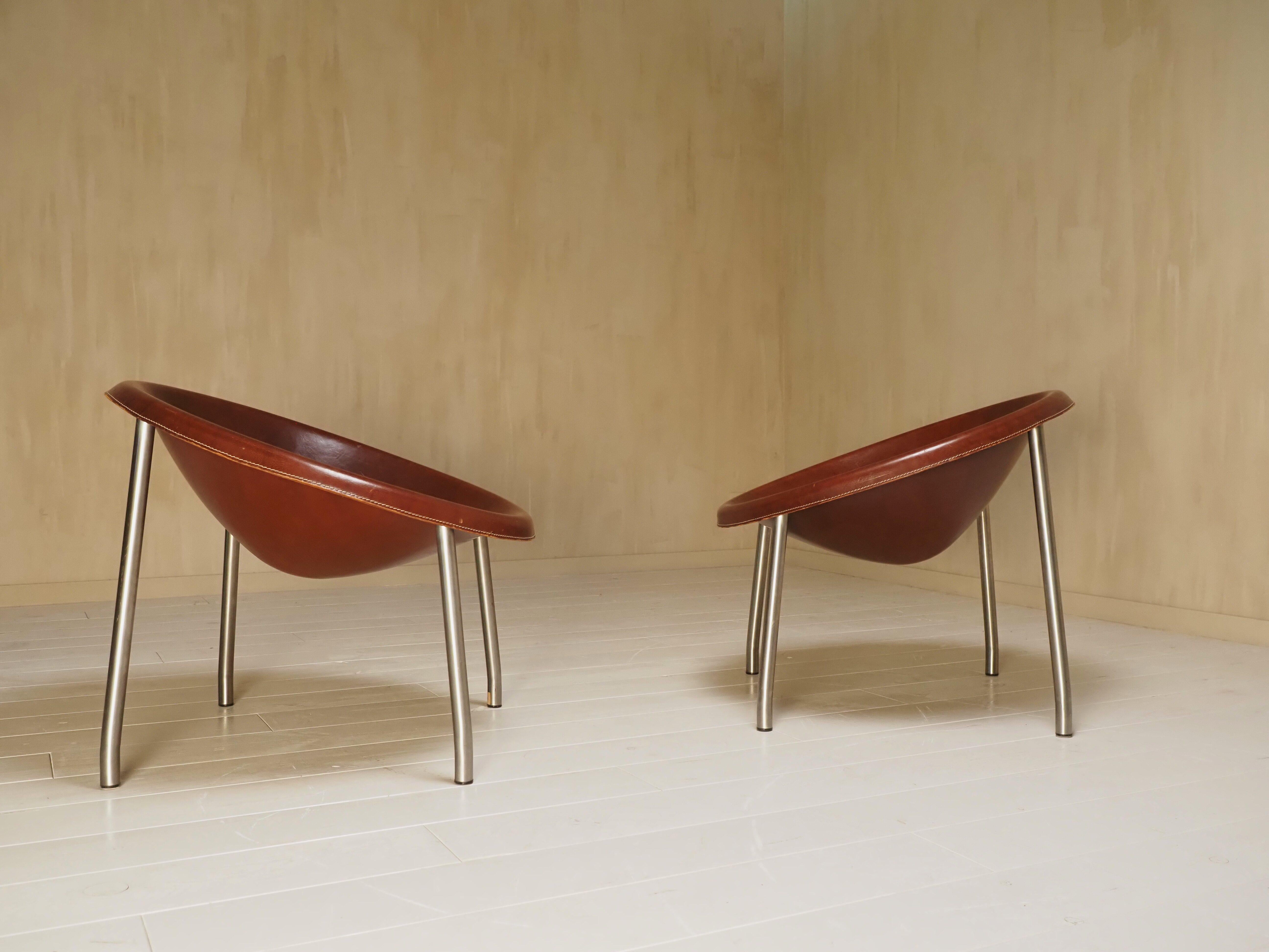 Mid-Century Modern A pair of 'Poppea' easy chairs from Arte & Cuoio by Enrico Tonucci For Sale