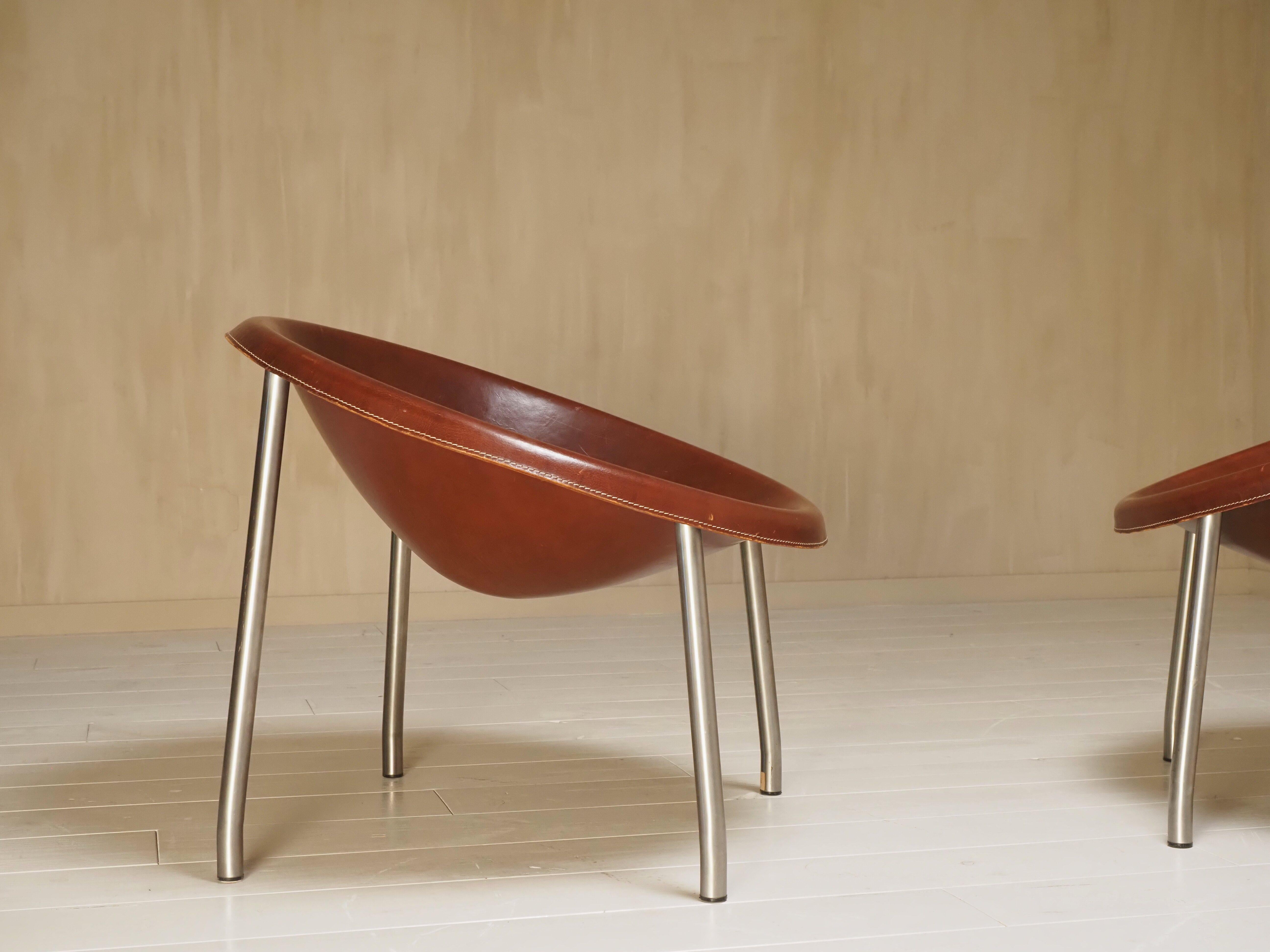 Italian A pair of 'Poppea' easy chairs from Arte & Cuoio by Enrico Tonucci For Sale