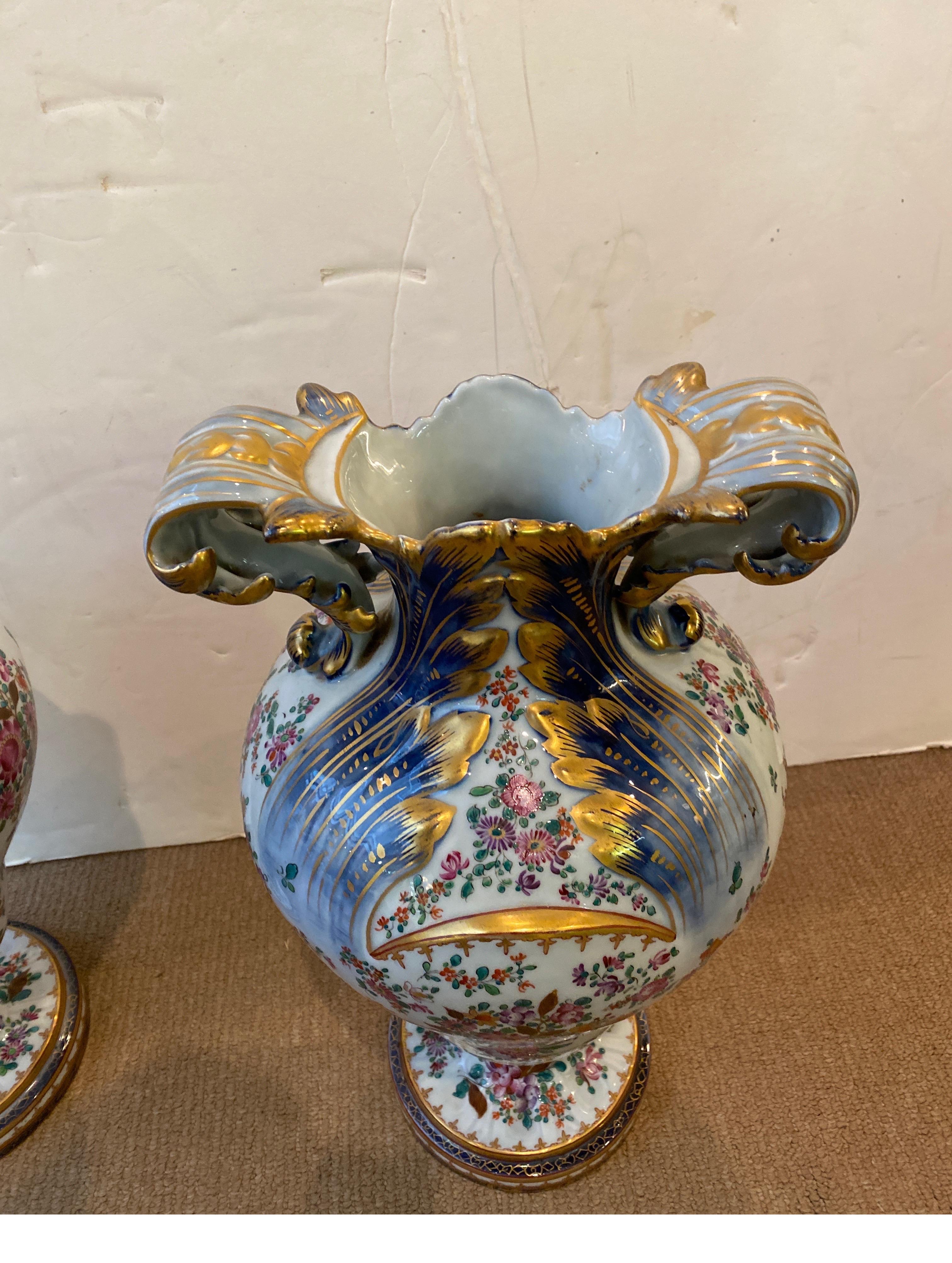 Hand-Painted Pair of Porcelain Armorial Urns by Naples Capodimonte 19th Century For Sale