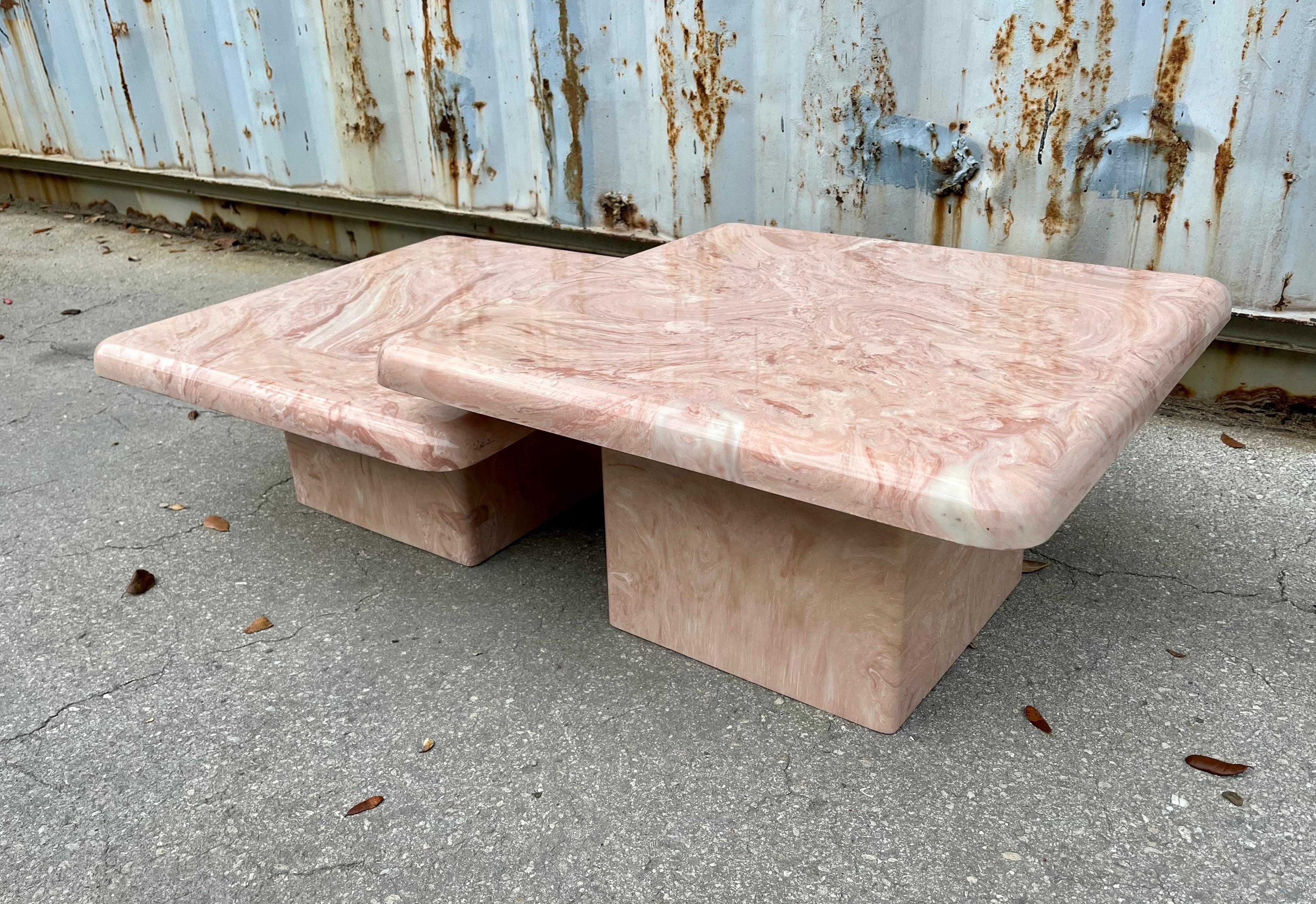 A Pair of Post Modern Faux Marble Resin Nesting Tables. Circa 1980s In Good Condition For Sale In Miami, FL