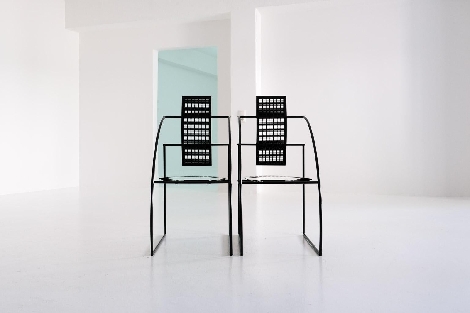 A pair of post-modern Quinta dining chairs by Mario Botta for Alias, Italy 1984 In Good Condition For Sale In Frankfurt am Main, DE