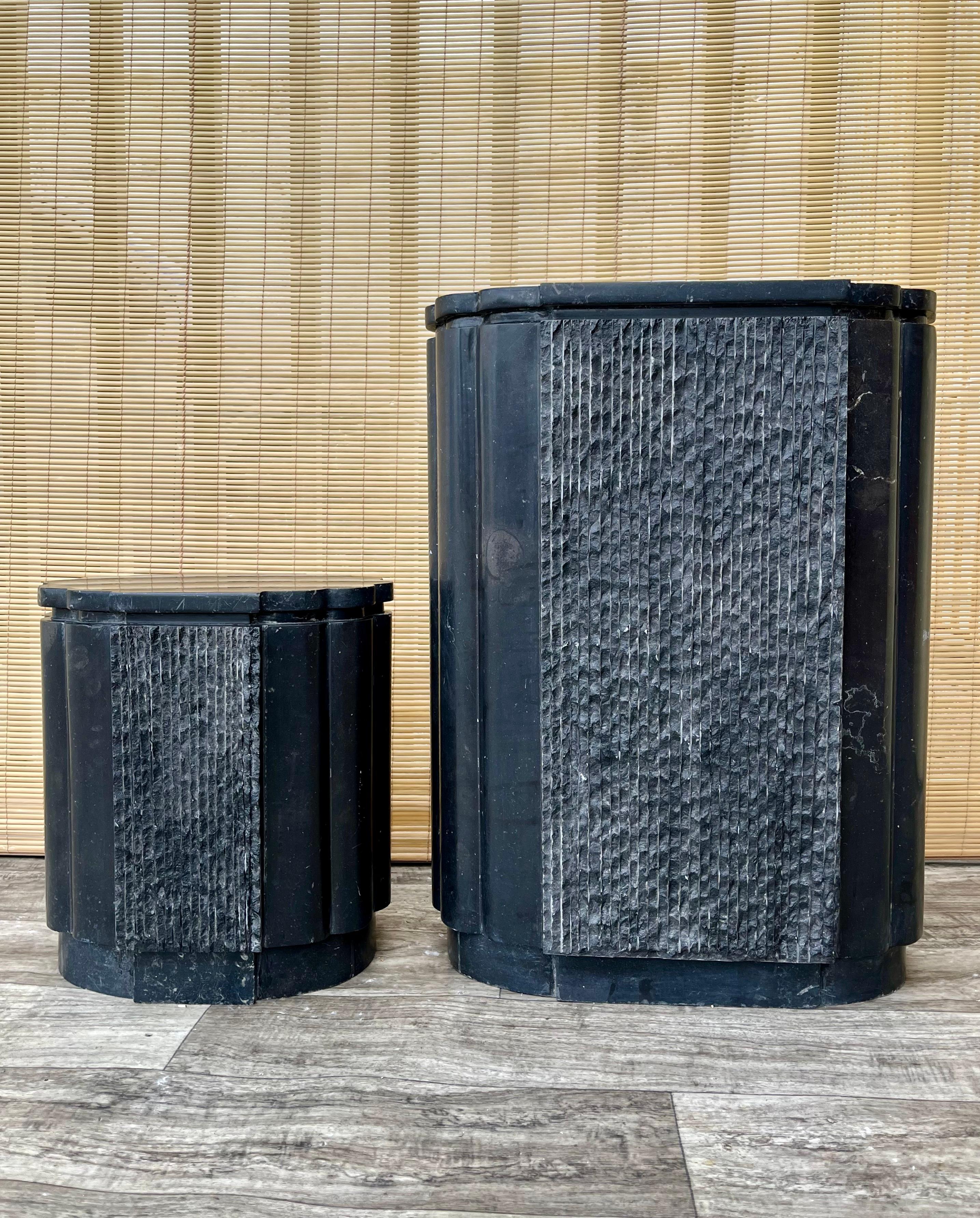 A Pair of Postmodern Marble Pedestals. Circa 1980s. Circa 1980s
Feature a minimalist design, rounded edges, row stone fronts and backs, and a beautiful marble veins
In excellent original condition, with minor signs of wear and age. Please see close