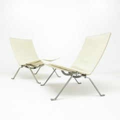 Pair of Poul Kjaerholm PK22 Lounge Chairs in Cream Leather for Fritz Hansen