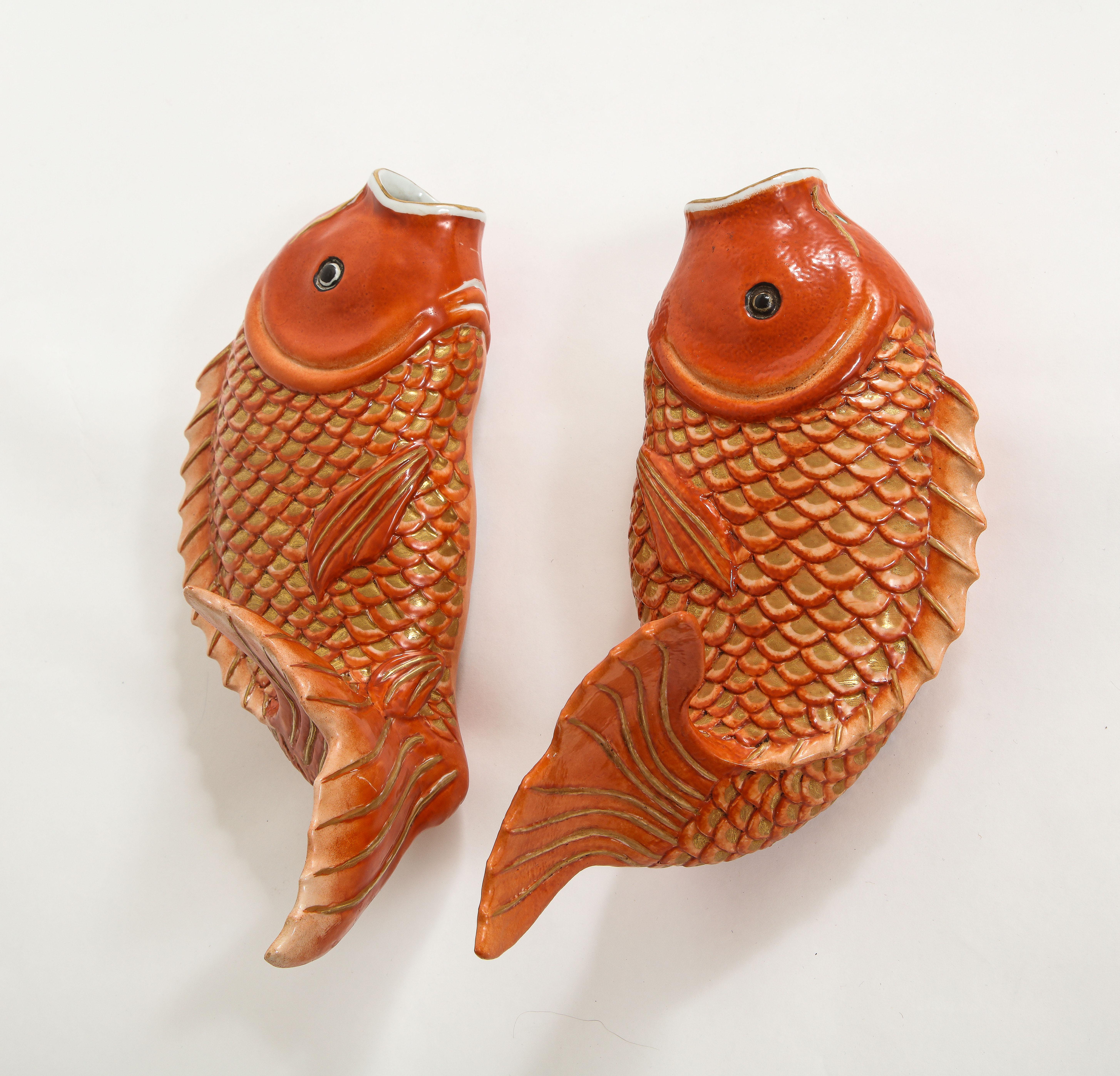 Pair of Qing Dynasty, 18th/19th C. Chinese Porcelain Carp Form Wall Brackets In Good Condition In New York, NY
