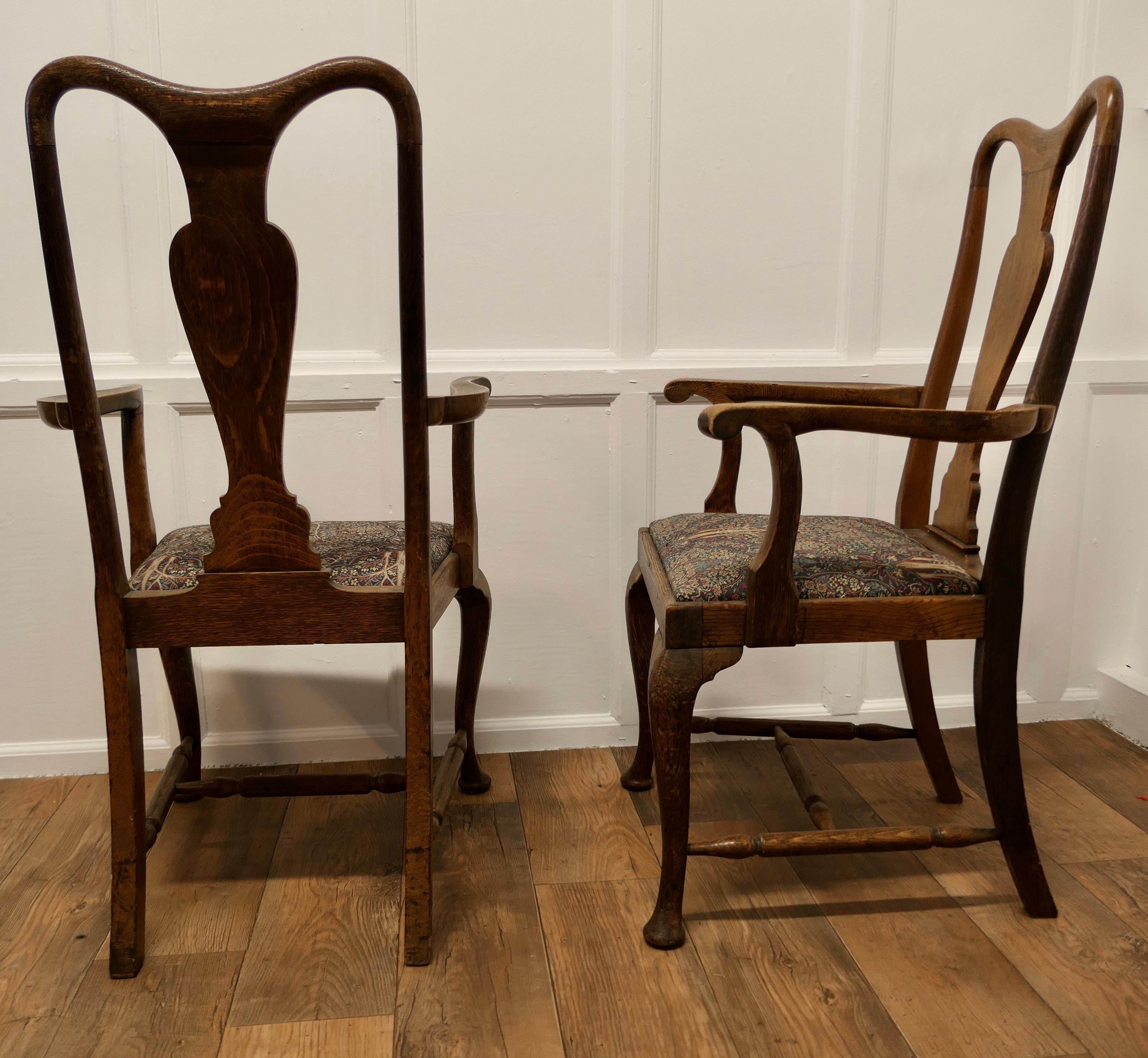 Early 20th Century Pair of Queen Anne Style Oak Carver Chairs a Lovely Looking Pair  For Sale
