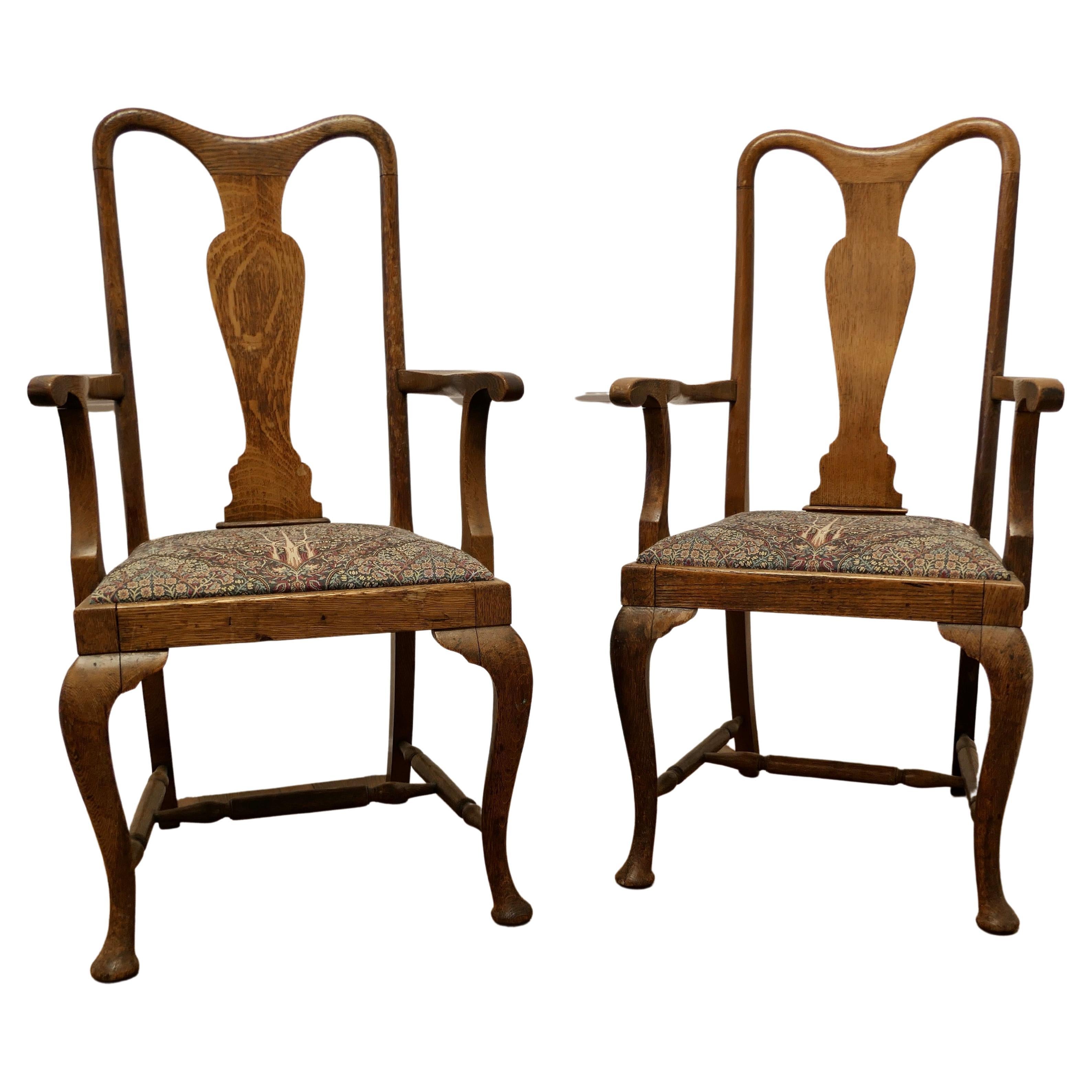 Pair of Queen Anne Style Oak Carver Chairs a Lovely Looking Pair  For Sale