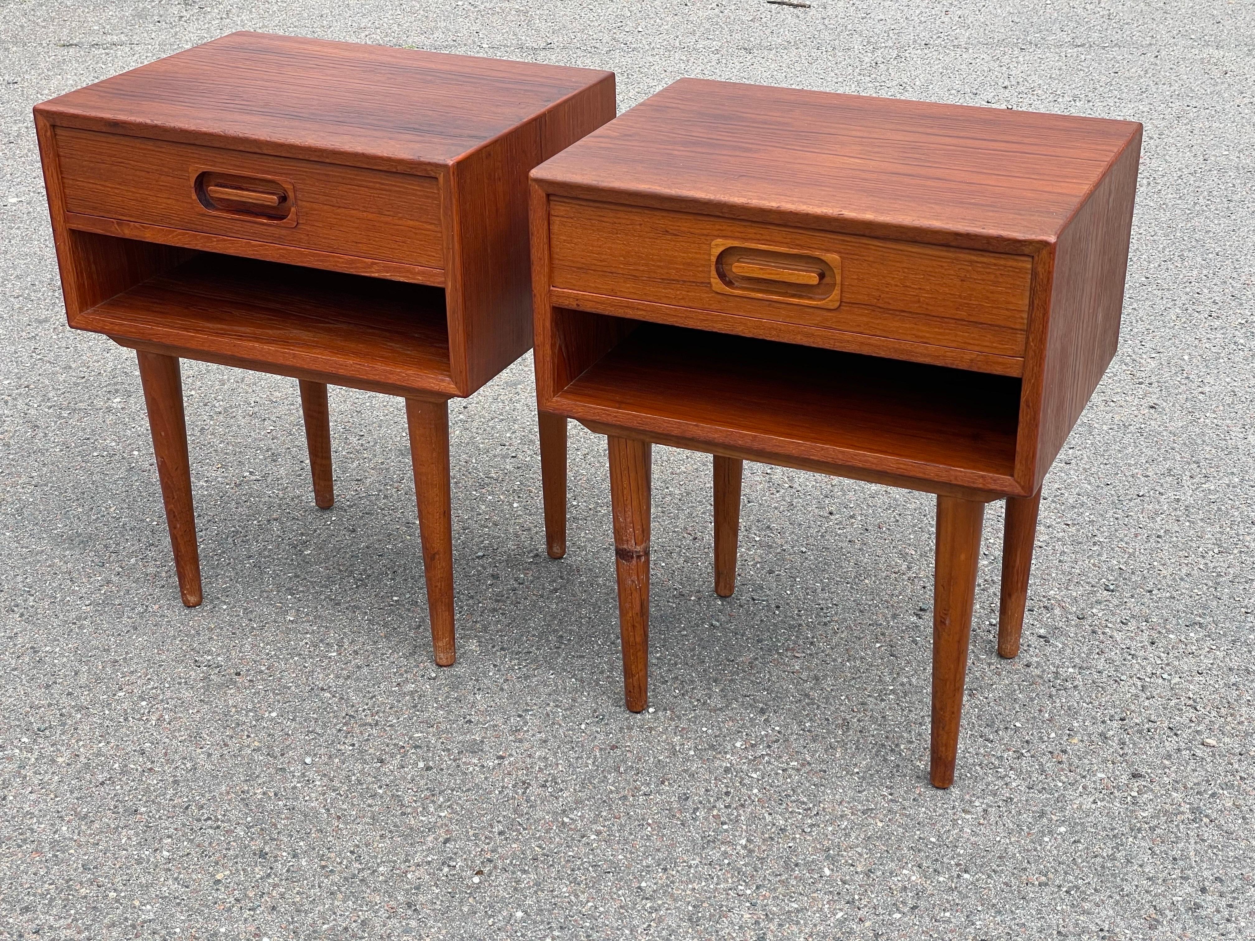 Danish A pair of rare Johannes Andersen for Dyrlund teak nightstands from the 1960´s For Sale