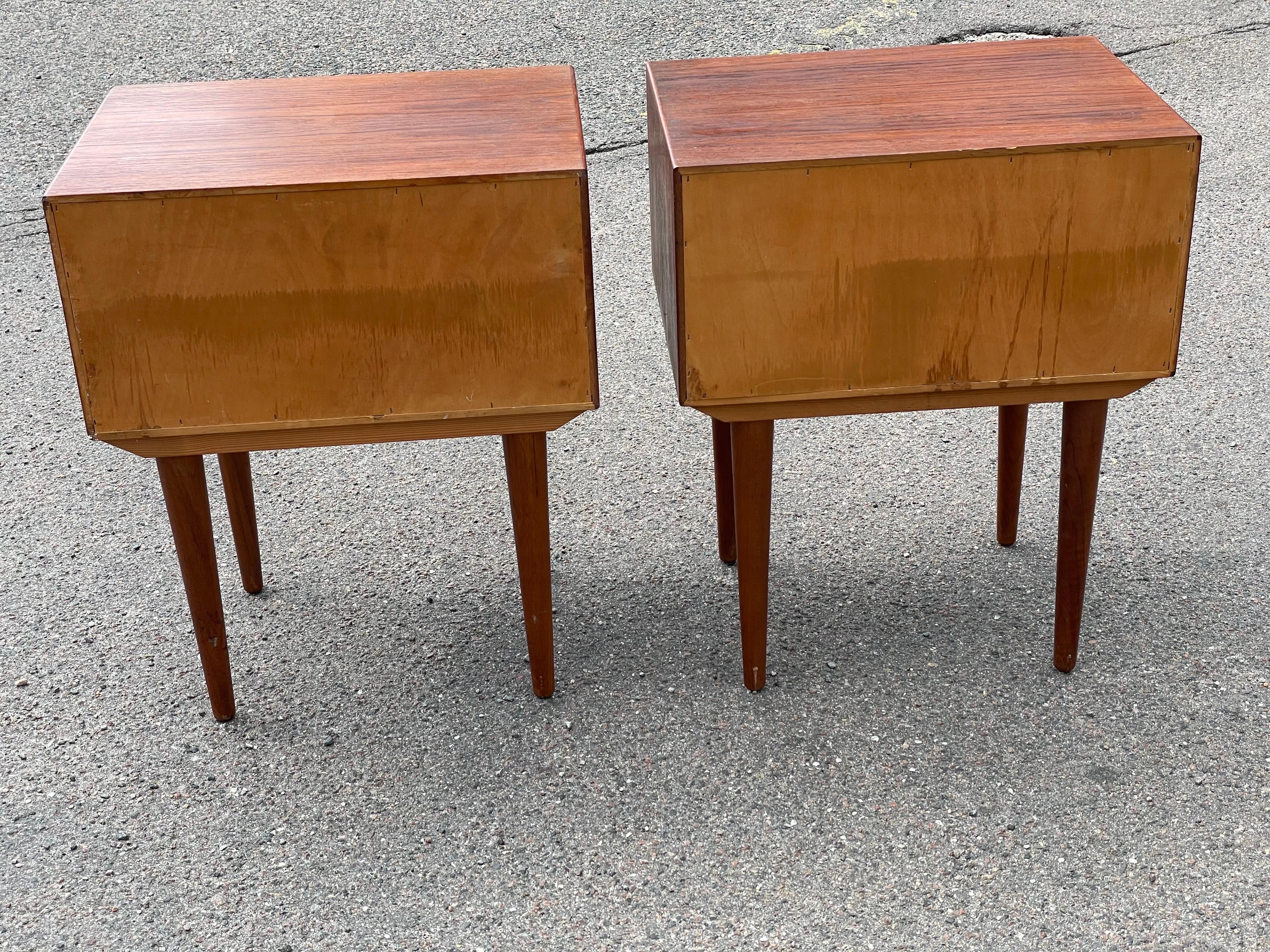 Teak A pair of rare Johannes Andersen for Dyrlund teak nightstands from the 1960´s For Sale
