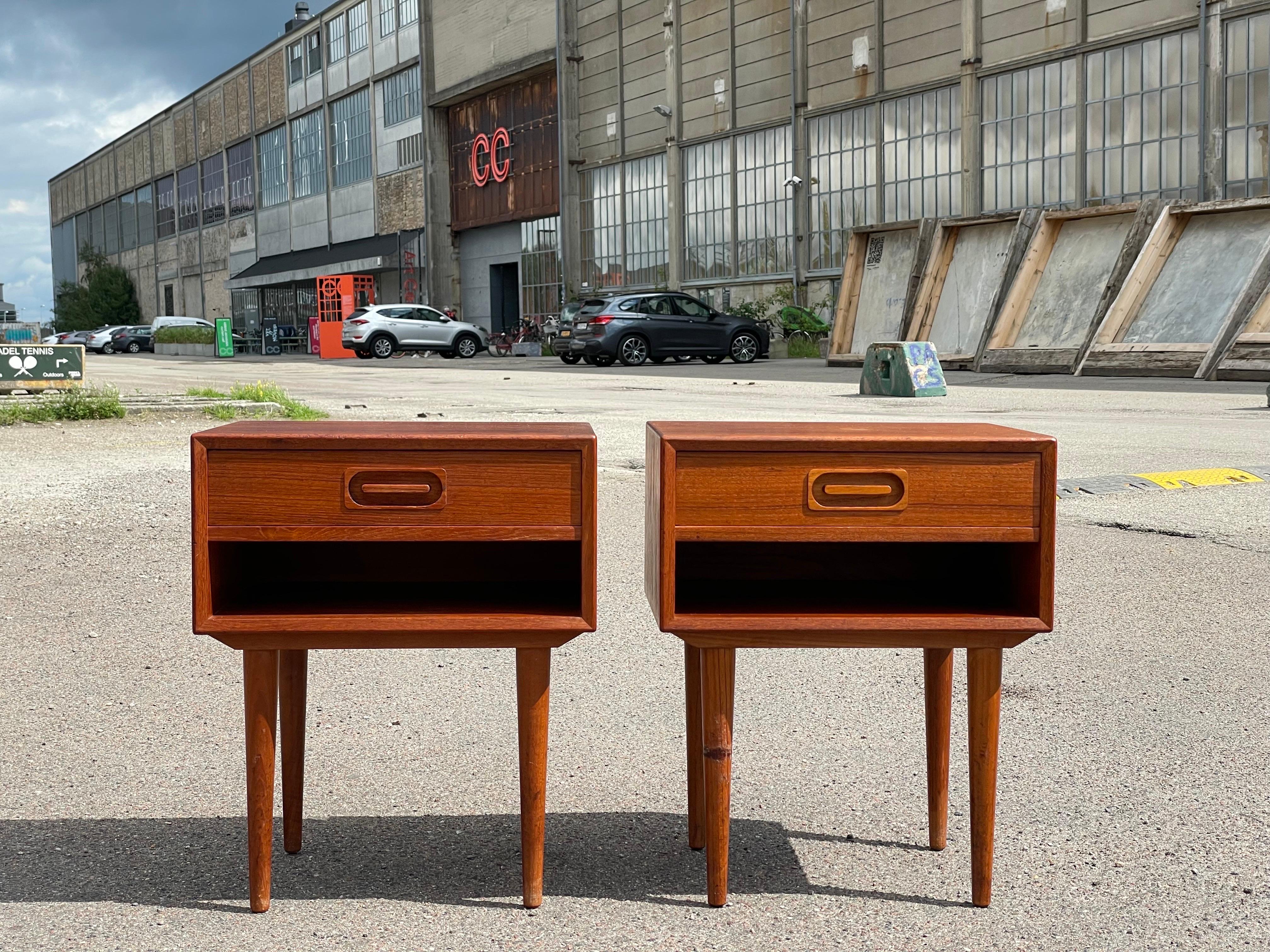 A pair of rare Johannes Andersen for Dyrlund teak nightstands from the 1960´s 1