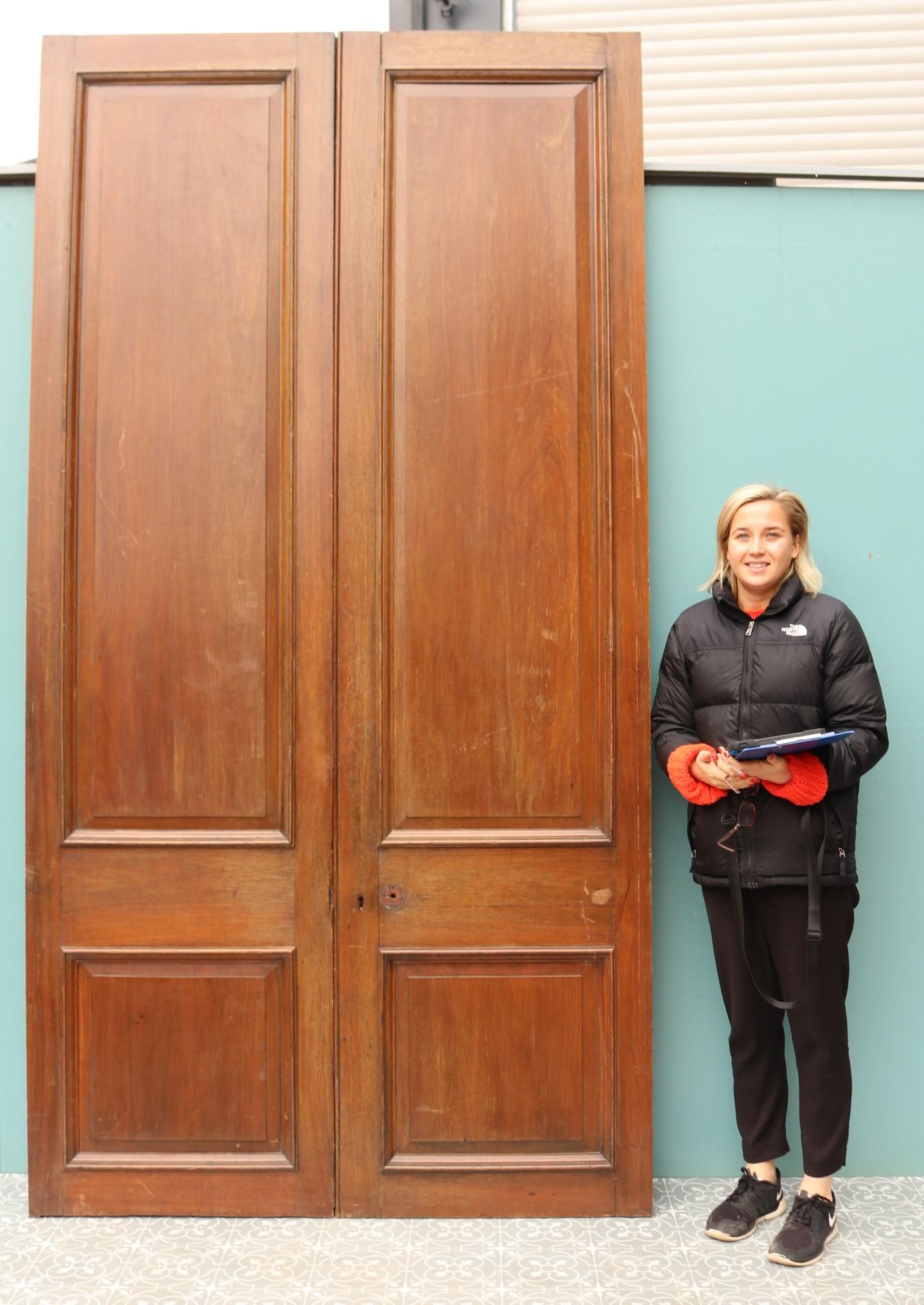 Coppia di porte doppie in teak recuperato In condizioni discrete in vendita a Wormelow, Herefordshire