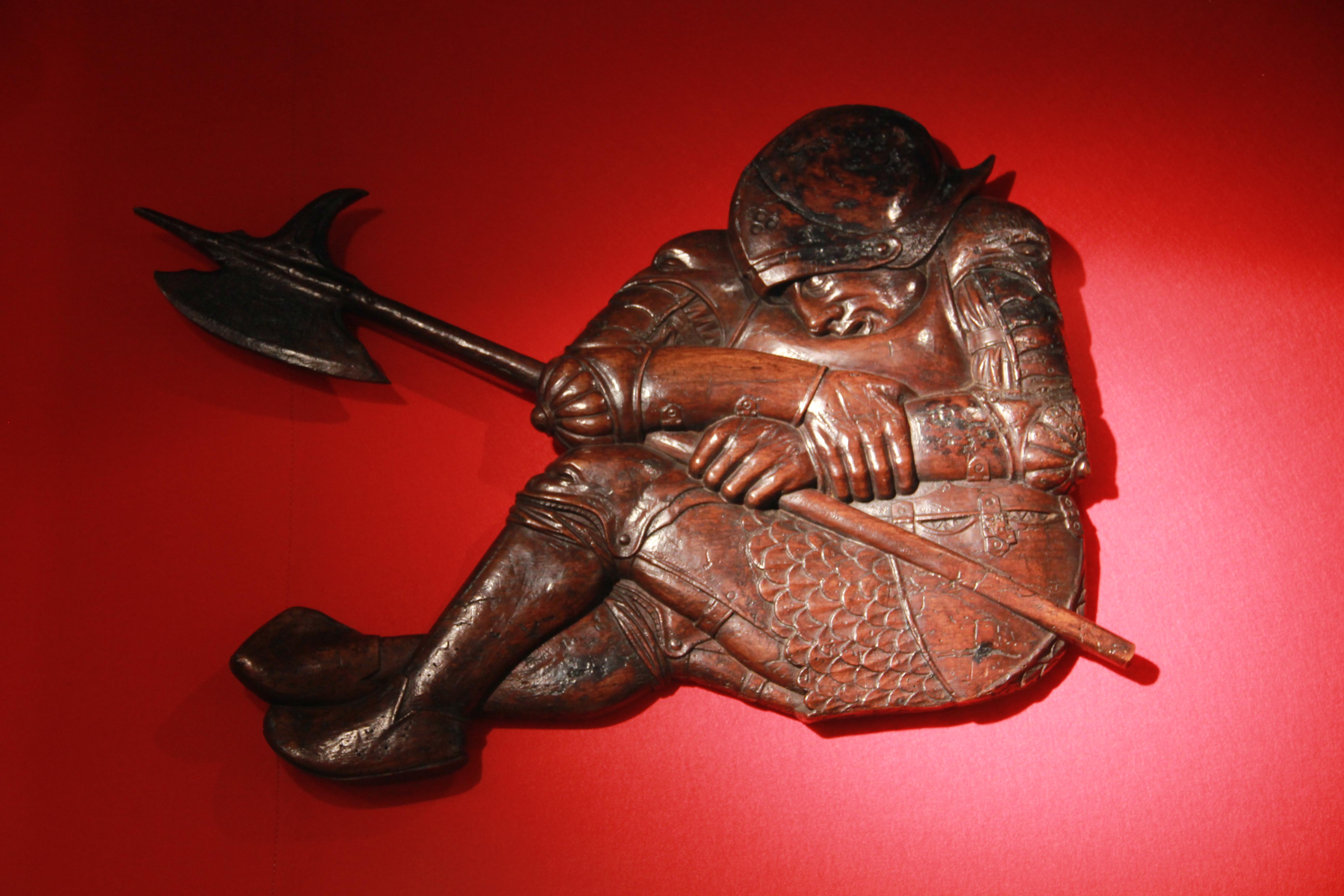 A Pair of Recumbent Soldiers from a Gethsemane Scene For Sale 1