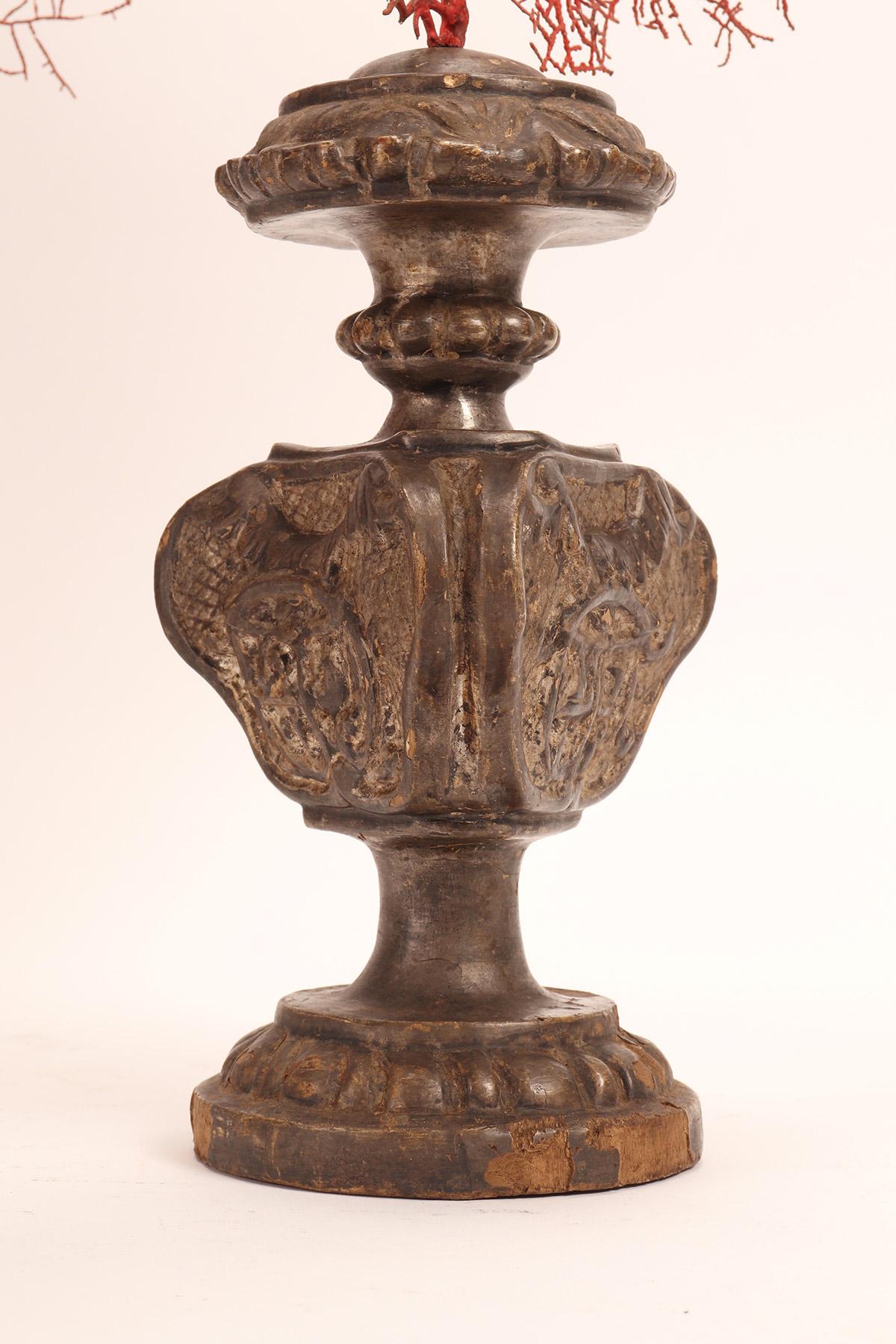 XIX secolo Coppia di rami di gorgonie rosse con basi argentate, Italia 1870. in vendita