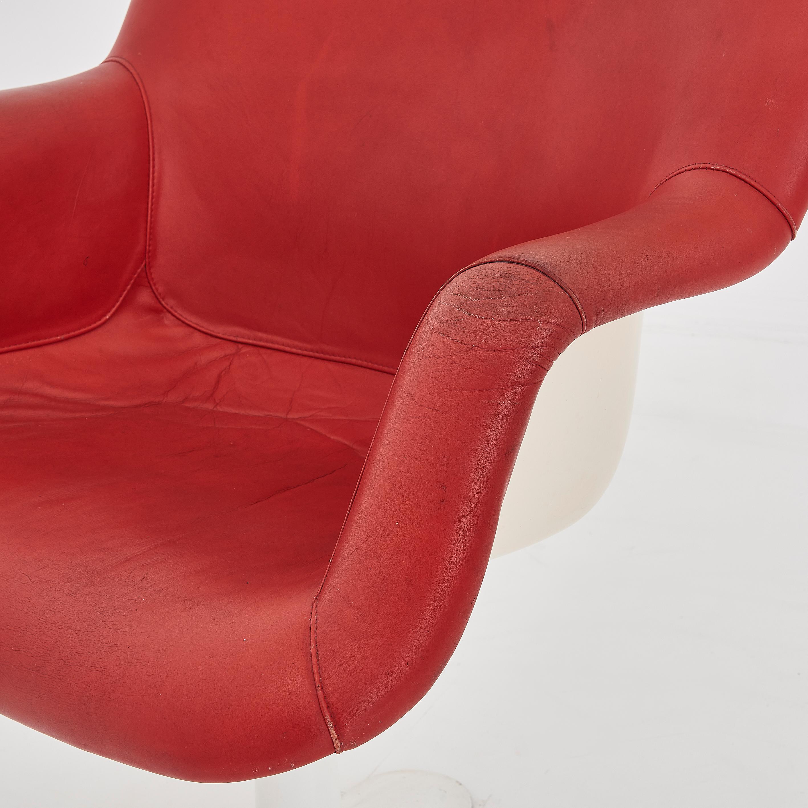 Paire de chaises « Junior » vintage en cuir rouge par Yrjo Kukkapuro en vente 4