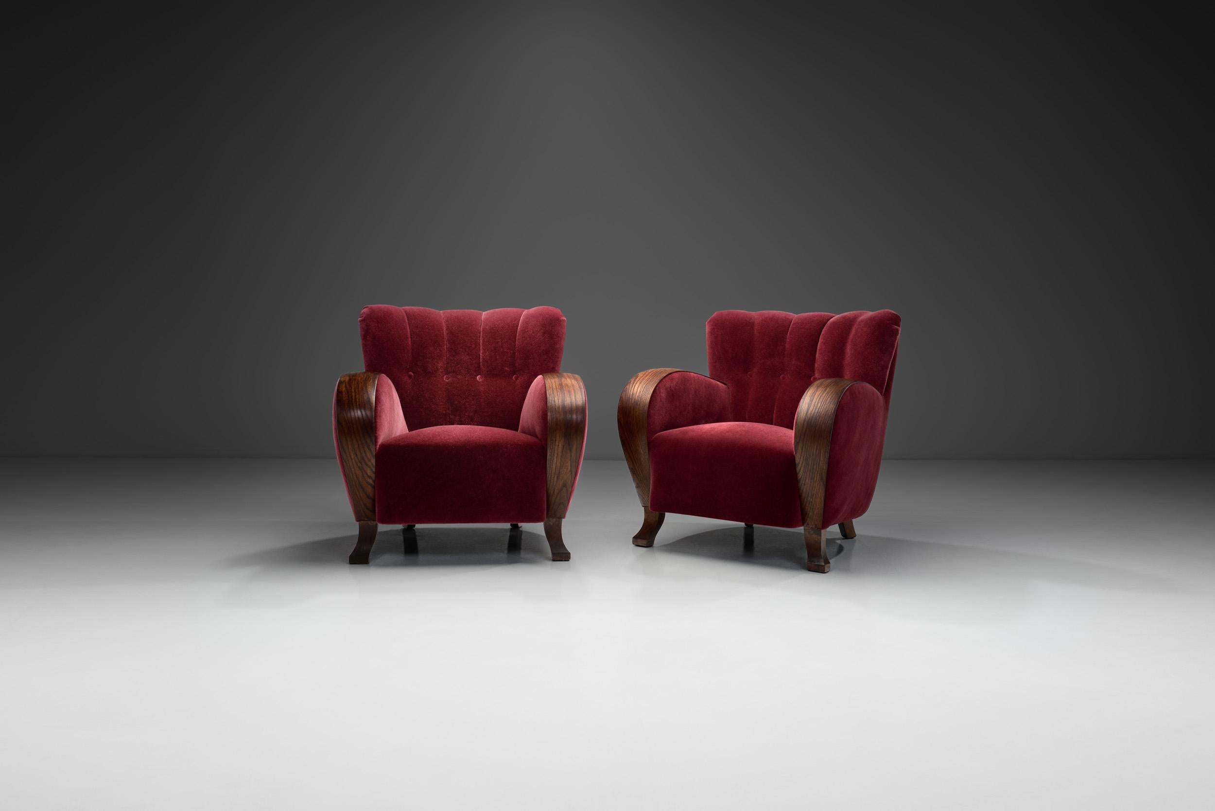 Art Deco A Pair of Red Mohair Armchairs, Europe 1930s