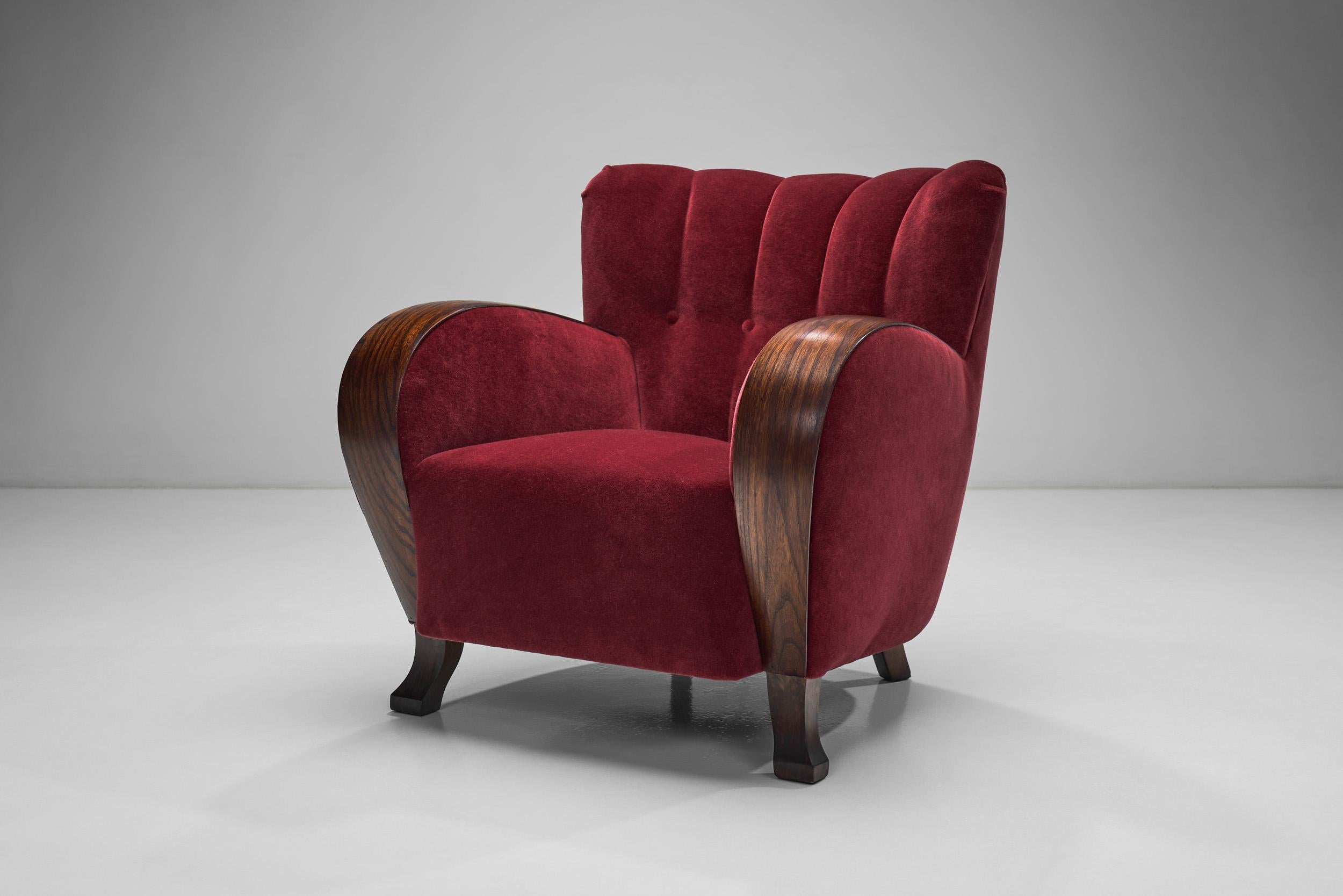 A Pair of Red Mohair Armchairs, Europe 1930s 1