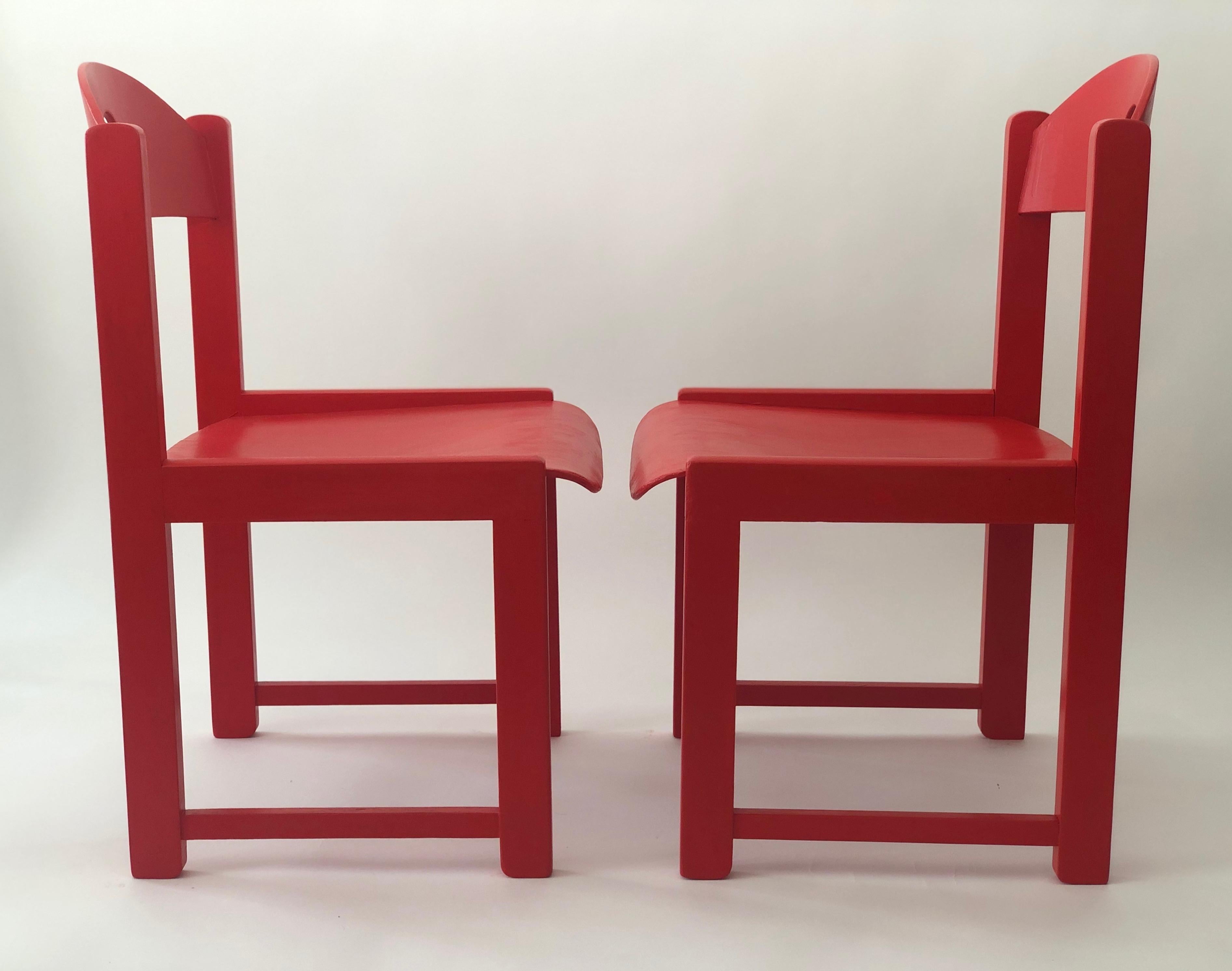 A pair of children chairs produced in the Czechoslovakia.
A beautiful 1970 's design, clear and functional.
The frame is made from hardwood, the seat and back from plywood.
The chairs have been restored and painted in the original color.