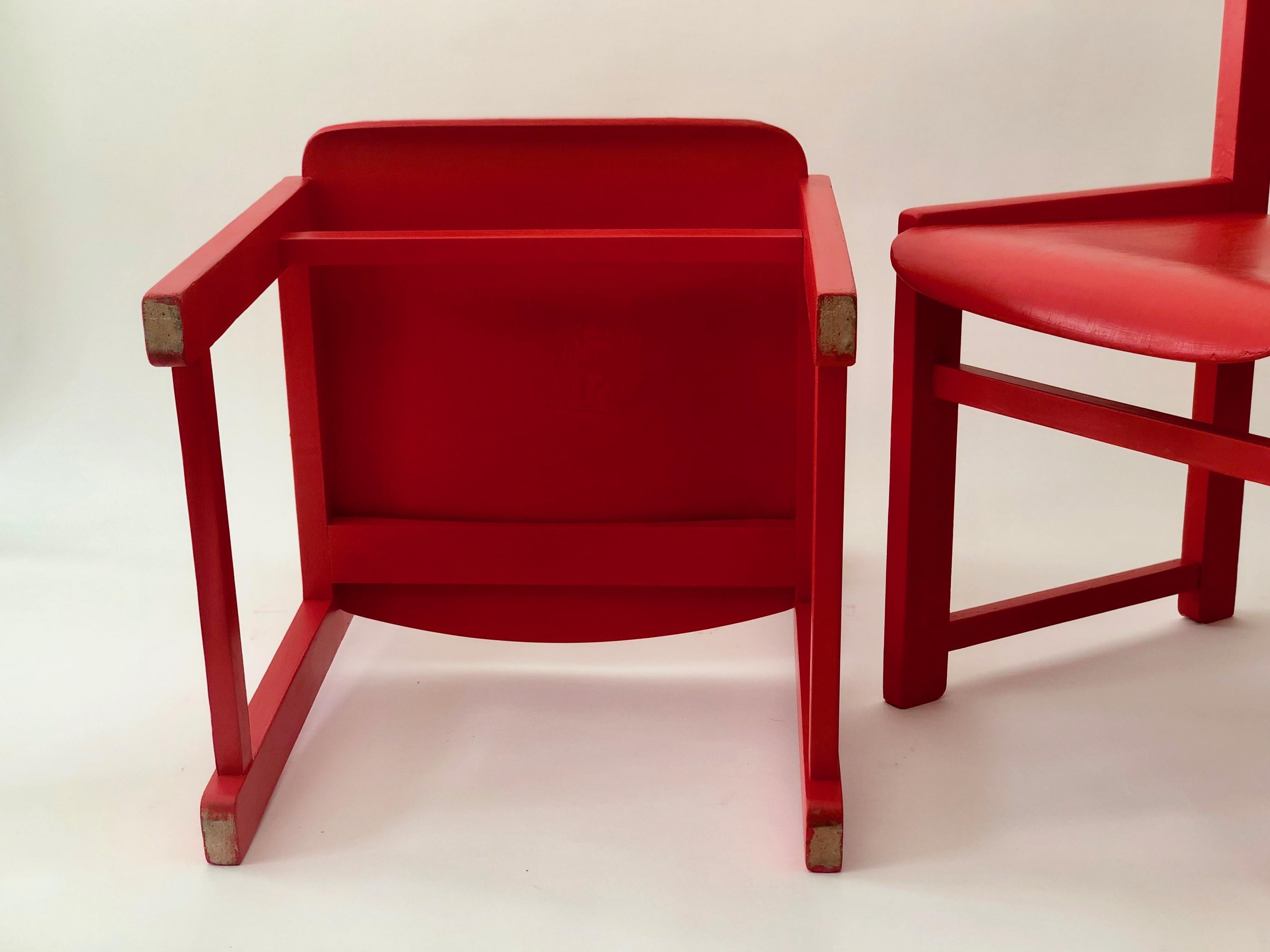Pair of Red Painted Children Chairs from the 1970 's In Fair Condition For Sale In Vienna, Austria