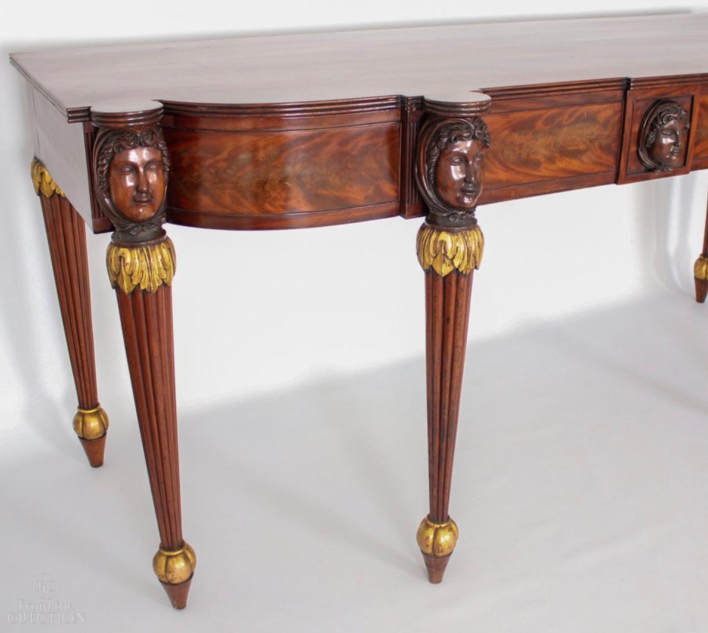 A Pair of Regency Mahogany and Parcel Gilt Serving Tables For Sale 4