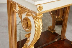 Pareja de consolas de mármol con respaldo de espejo de la Regencia