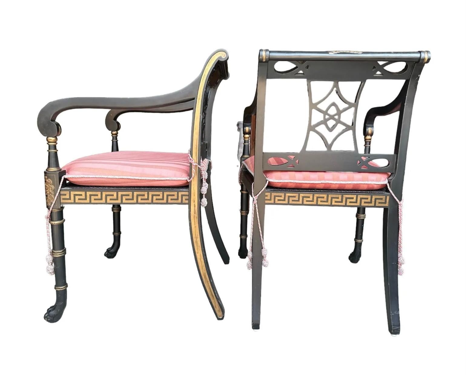 Américain Paire de fauteuils de style Regency par Interior Crafts Of Chicago en vente
