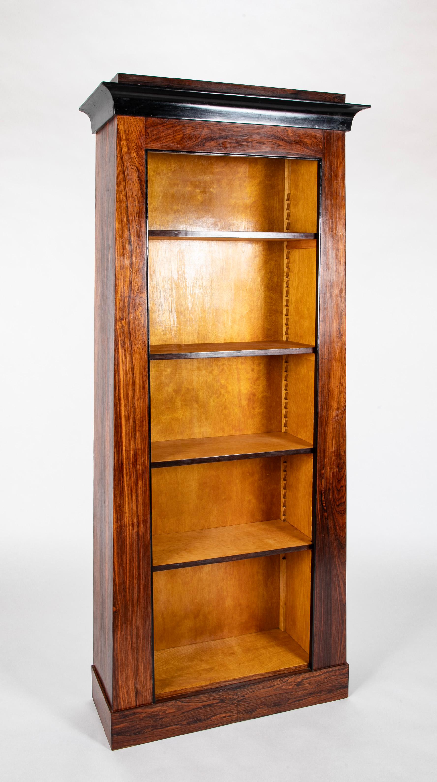 American A Pair of Regency Style Rosewood Bookcases With Adjustable Shelves For Sale