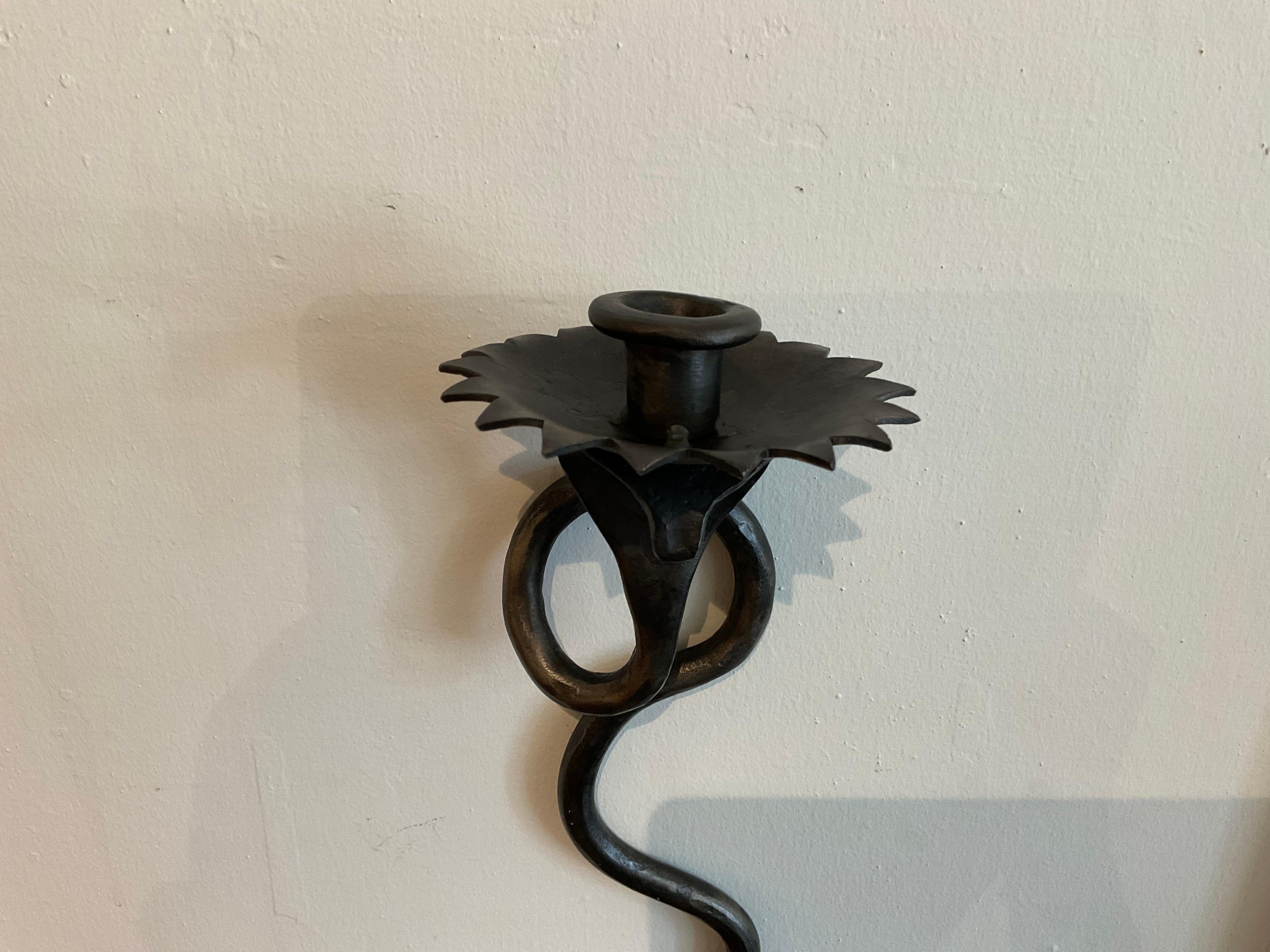 Reproducción única de la Lámpara Serpiente en acabado de hierro forjado gunmetal en venta 1