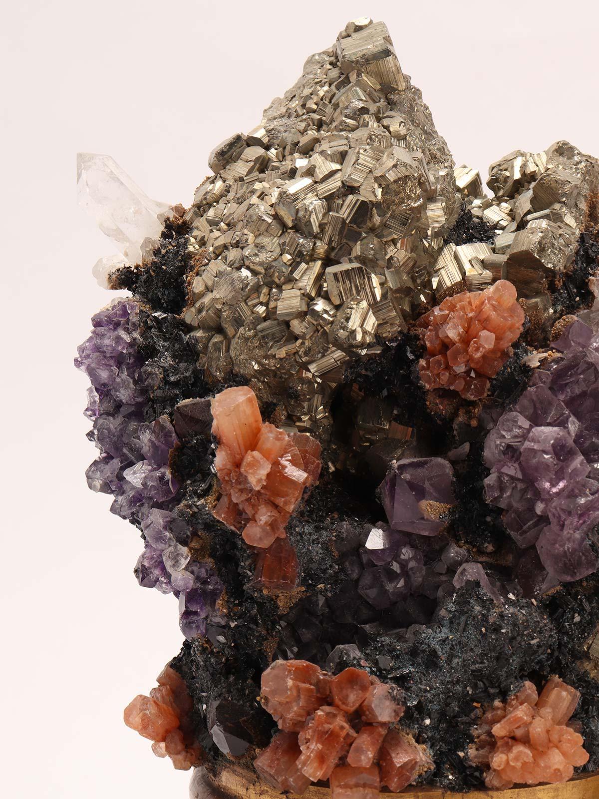 Ein Paar Bergkristallen, Amethyst, Pyrit  und aragonit Druzes, Italien 1880.  im Angebot 1