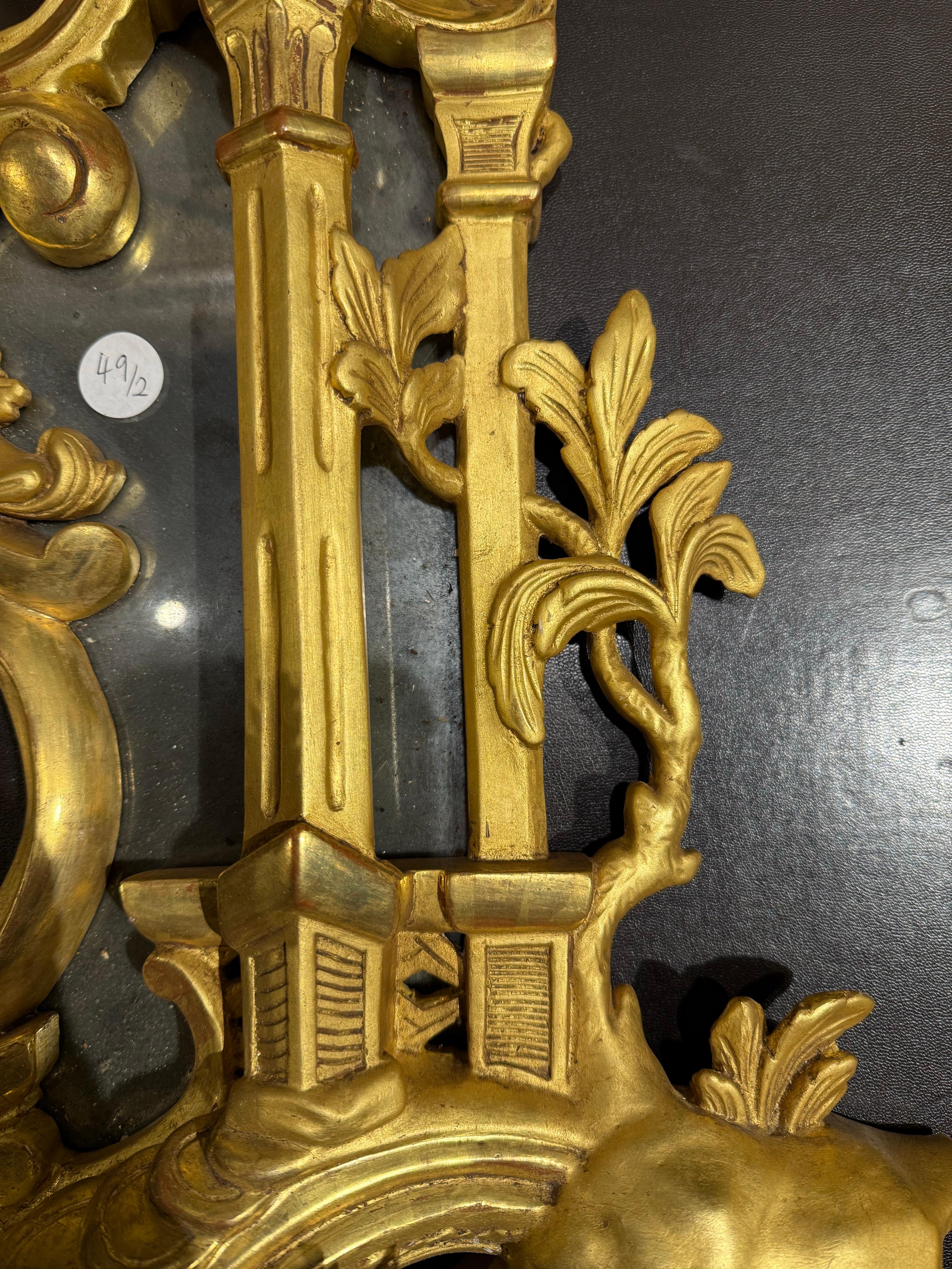 Paire d'appliques murales en bois doré de style rococo, XIXe siècle en vente 8