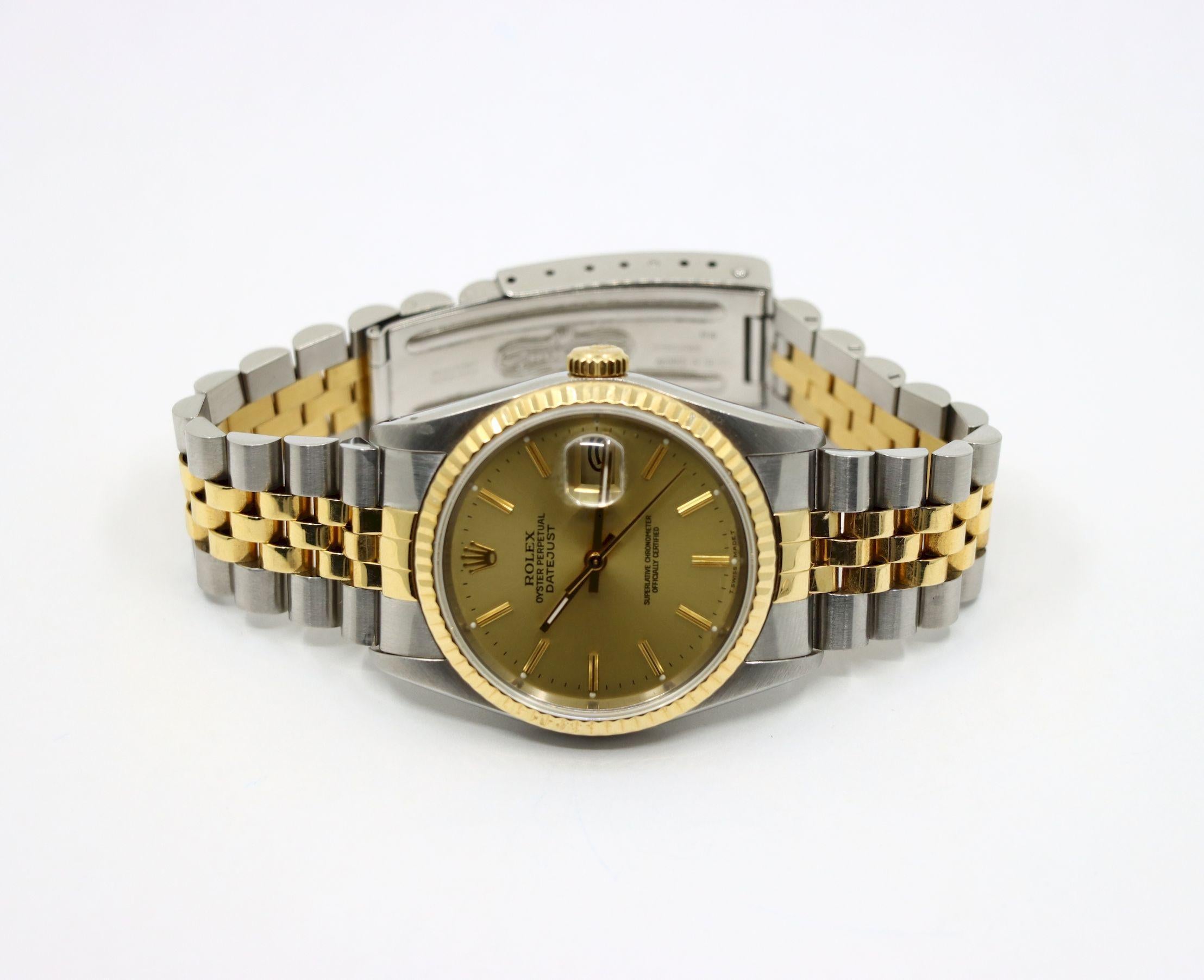 Una coppia di Rolex Oyster Perpetual Datejust in oro 18 carati da uomo e da donna in vendita 6