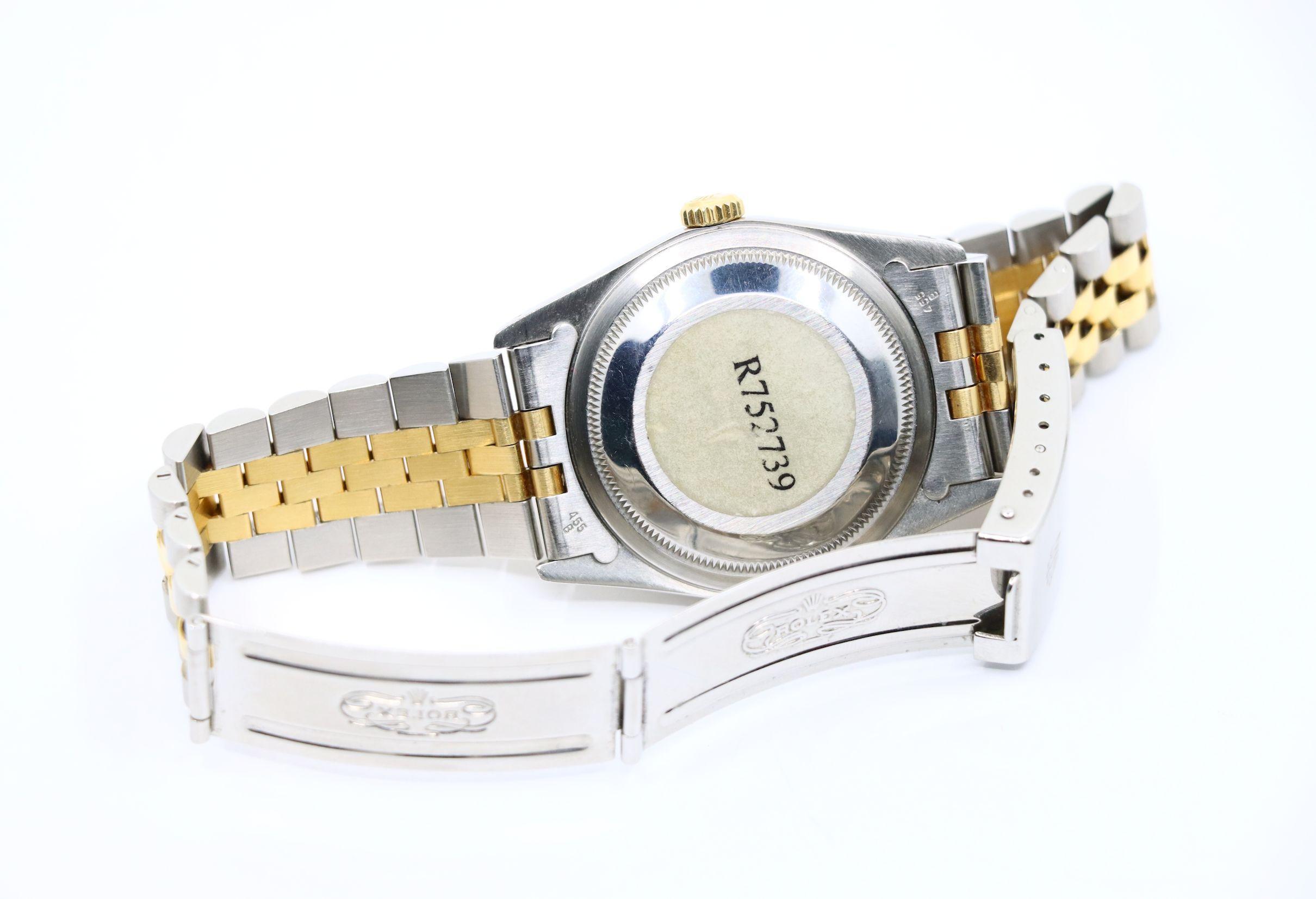 Una coppia di Rolex Oyster Perpetual Datejust in oro 18 carati da uomo e da donna in vendita 10