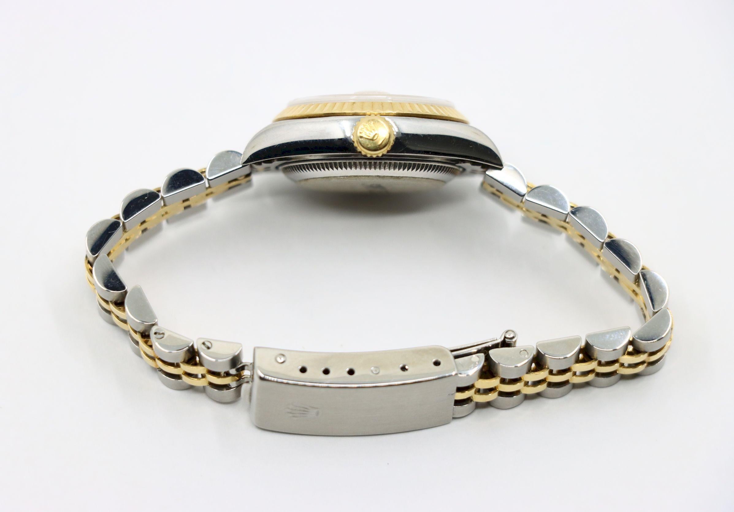 Una coppia di Rolex Oyster Perpetual Datejust in oro 18 carati da uomo e da donna in vendita 13