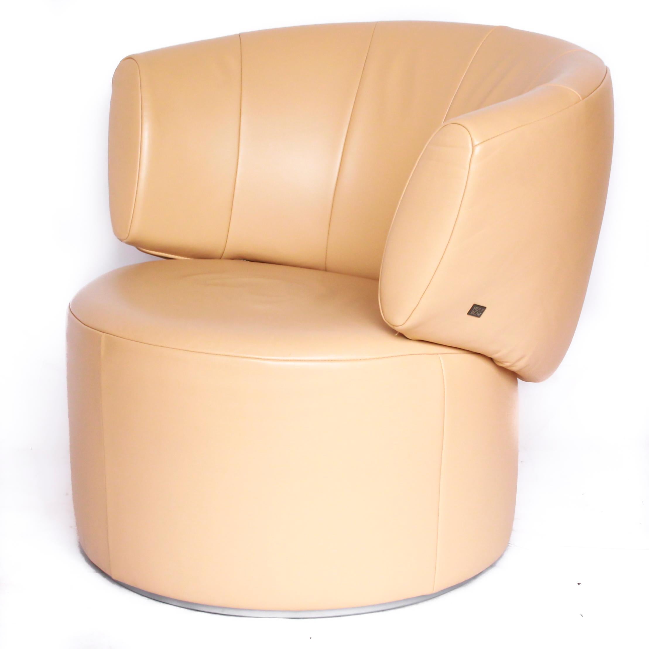 Pair of Rolf Benz 684 Armchairs Cream Leather Wooden Base Swivel Movement 1