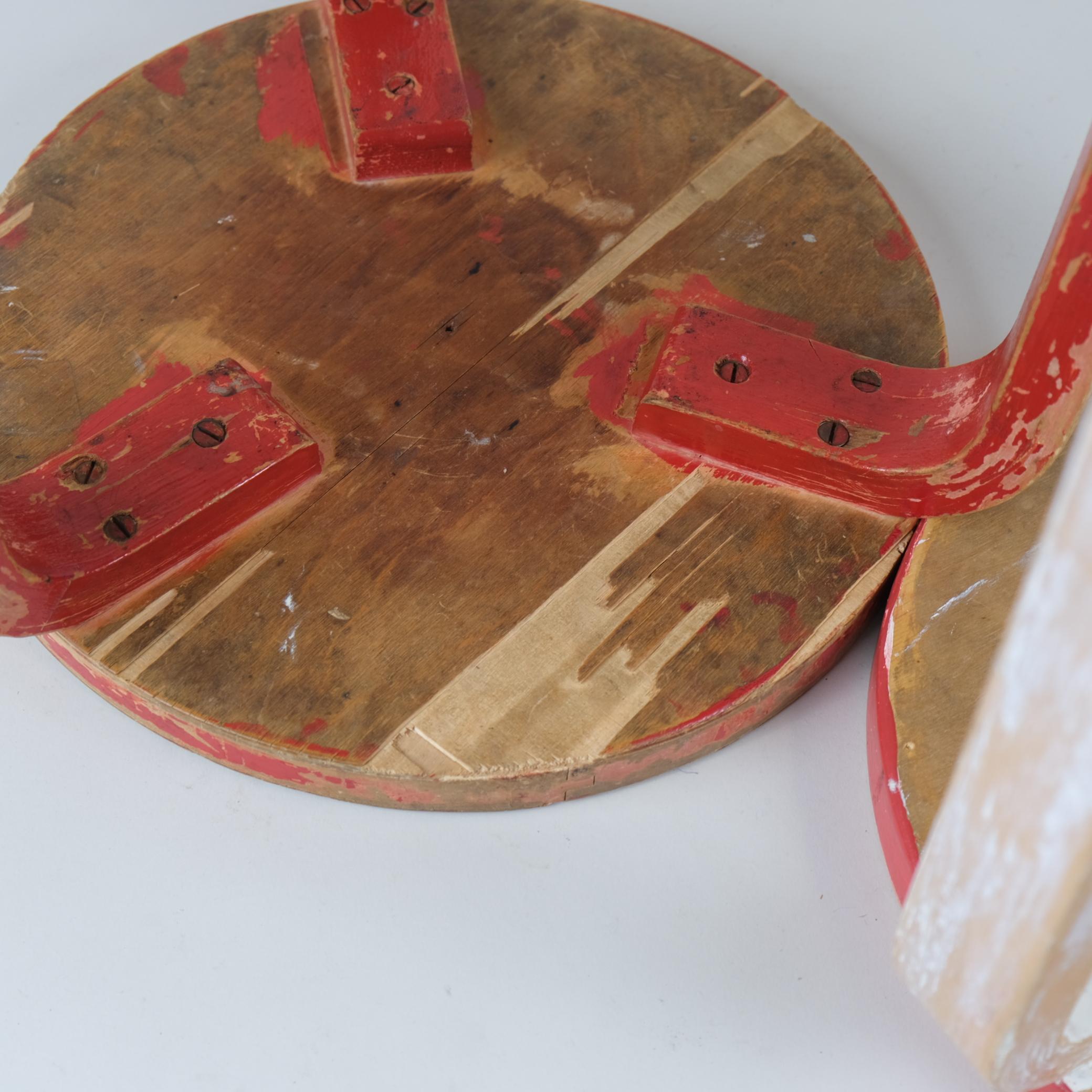 A 'Pair' of Roughly Loved Alvar Aalto Stools Model 60 In Birch, Artek 1950s For Sale 7