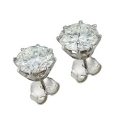 DeBeers Certified Round Brilliant-Cut Diamond Stud Earrings