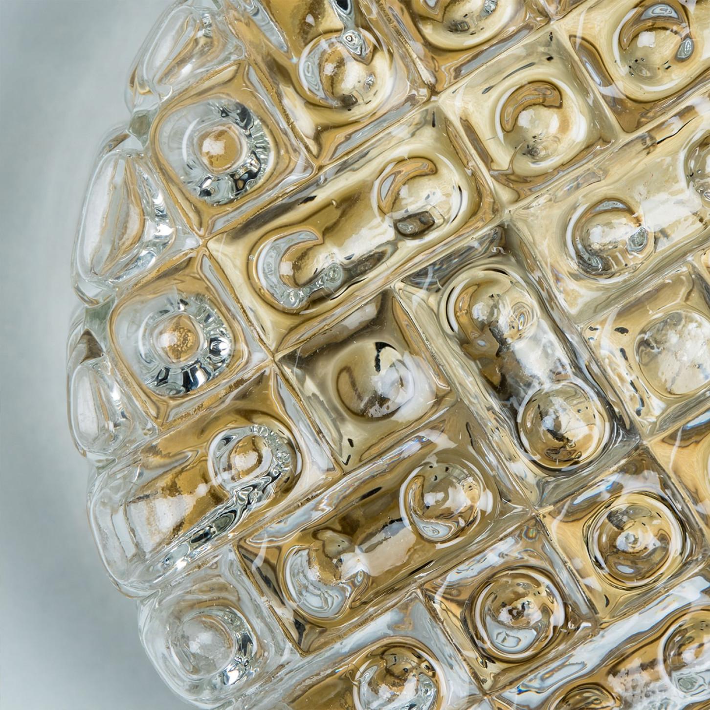 A Pair of Round Clear Bubble Glass Wall Lights in the Style of Helena Tynell in vendita 4