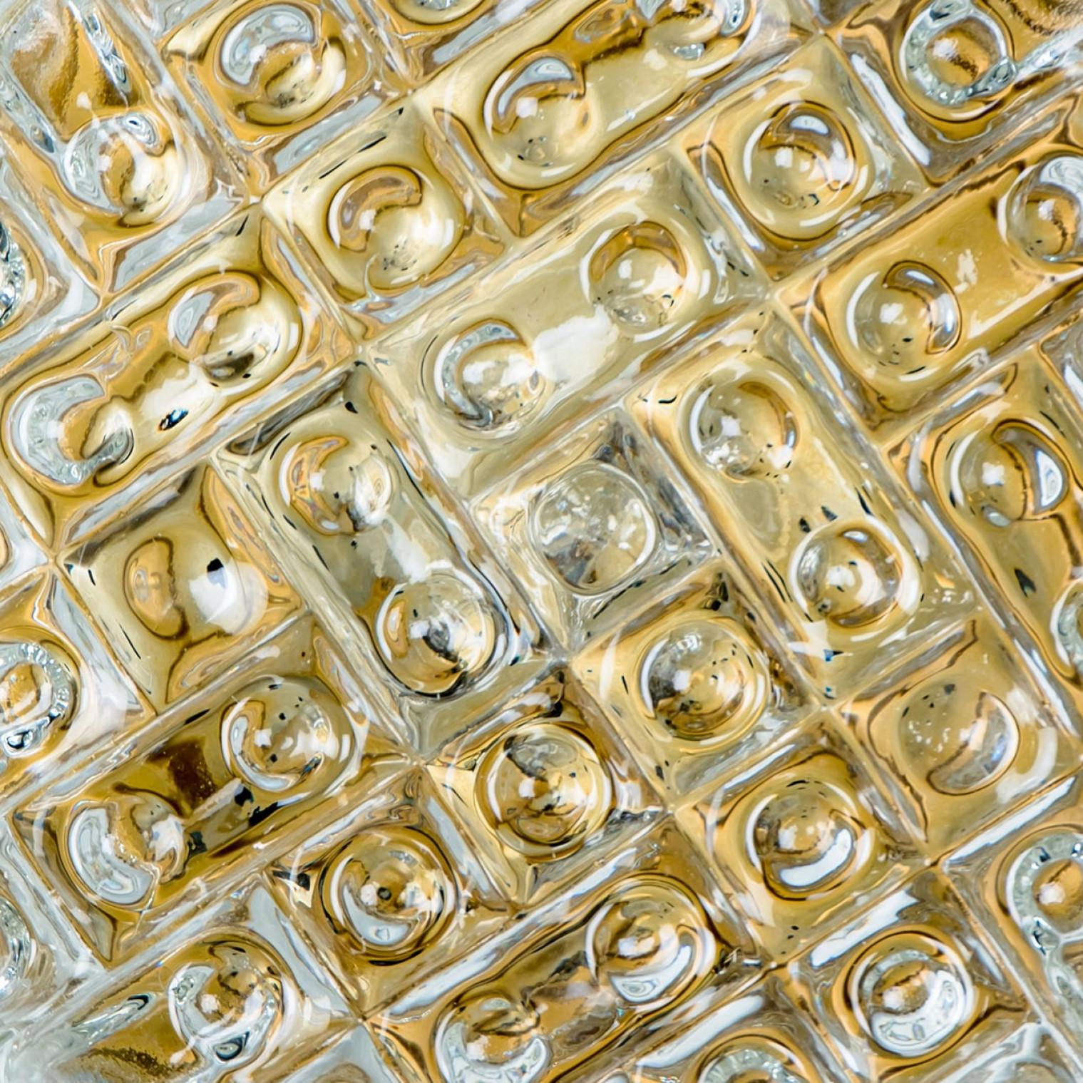 Tedesco A Pair of Round Clear Bubble Glass Wall Lights in the Style of Helena Tynell in vendita