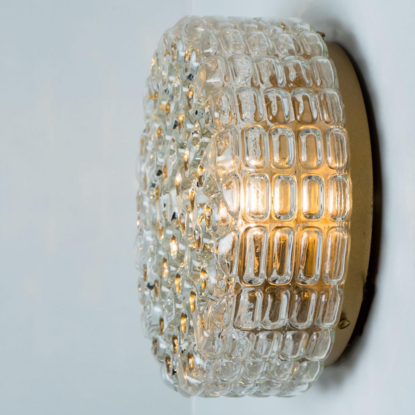 A pair of Round Clear Bubble Glass Wall Lights in the Style of Helena Tynell For Sale 1