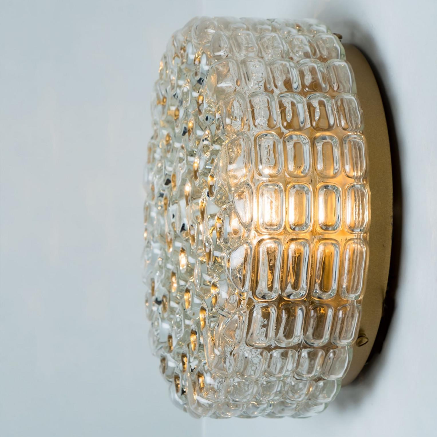 A Pair of Round Clear Bubble Glass Wall Lights in the Style of Helena Tynell in vendita 1