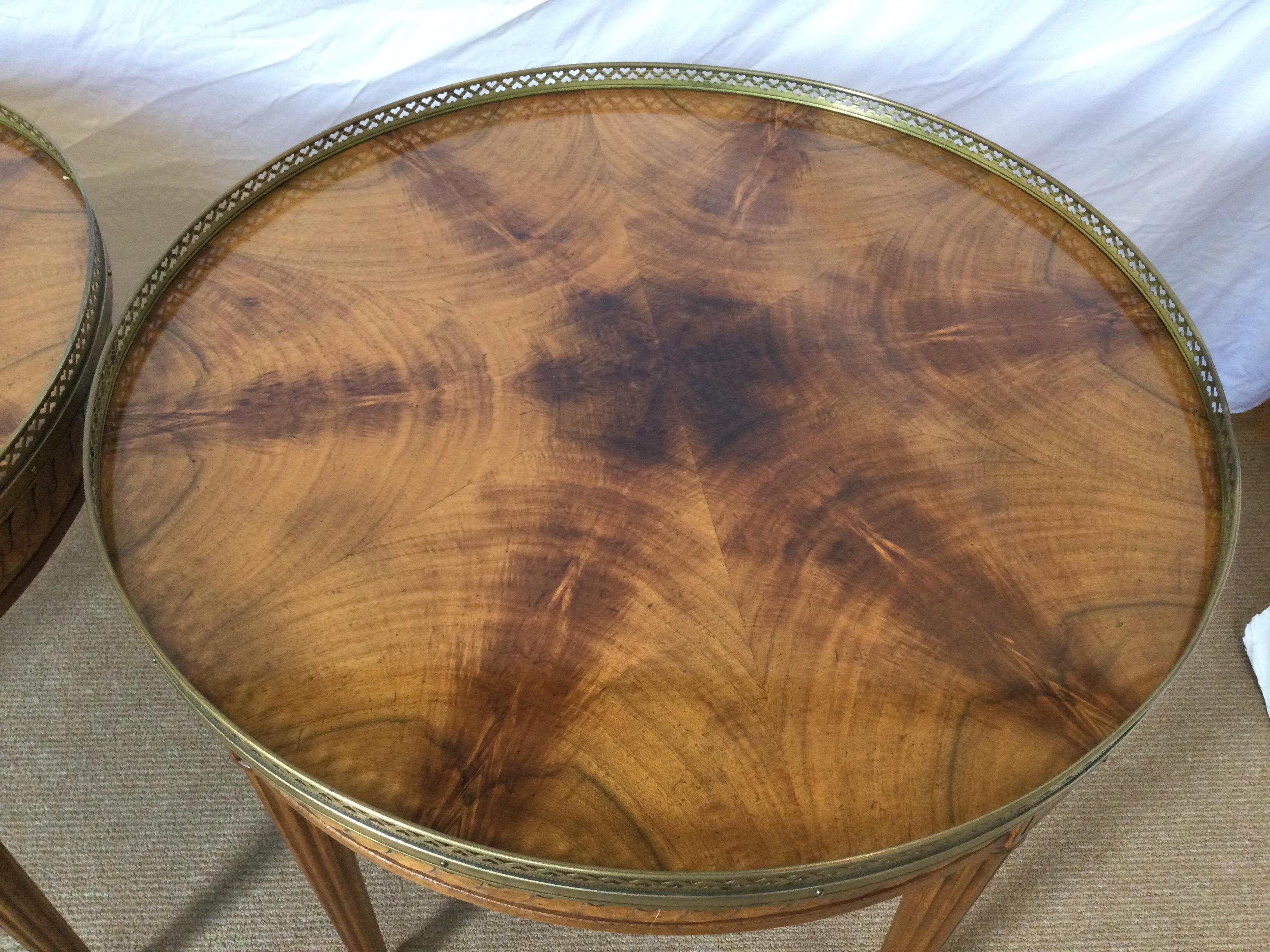 Louis XVI Pair of Round Light Walnut Side Tables by Baker Furniture