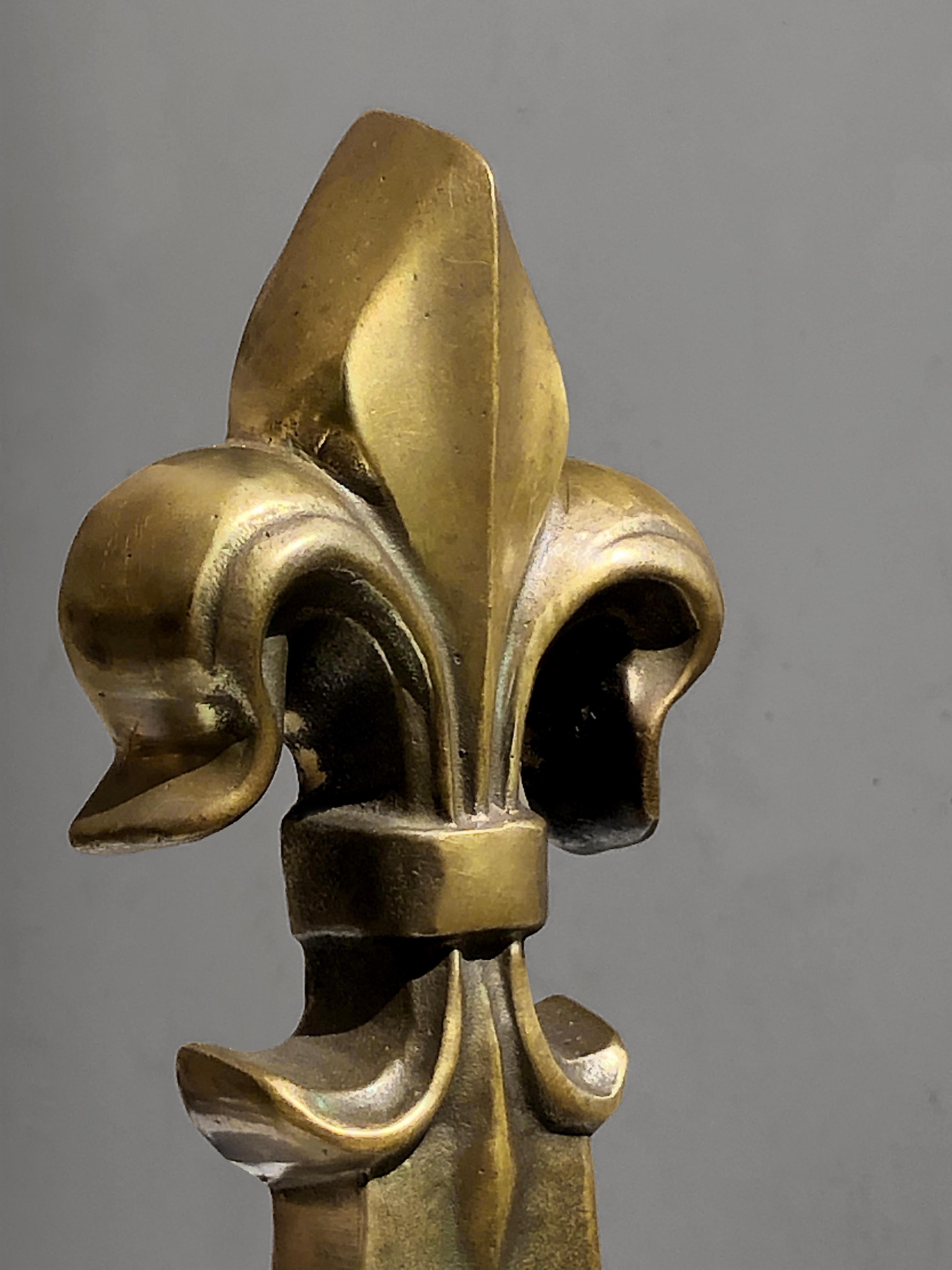 Néoclassique Paire d'ANDIRONS ART-DECO NEOCLASSICAL SHABBY-CHIC en bronze, France 1950 en vente