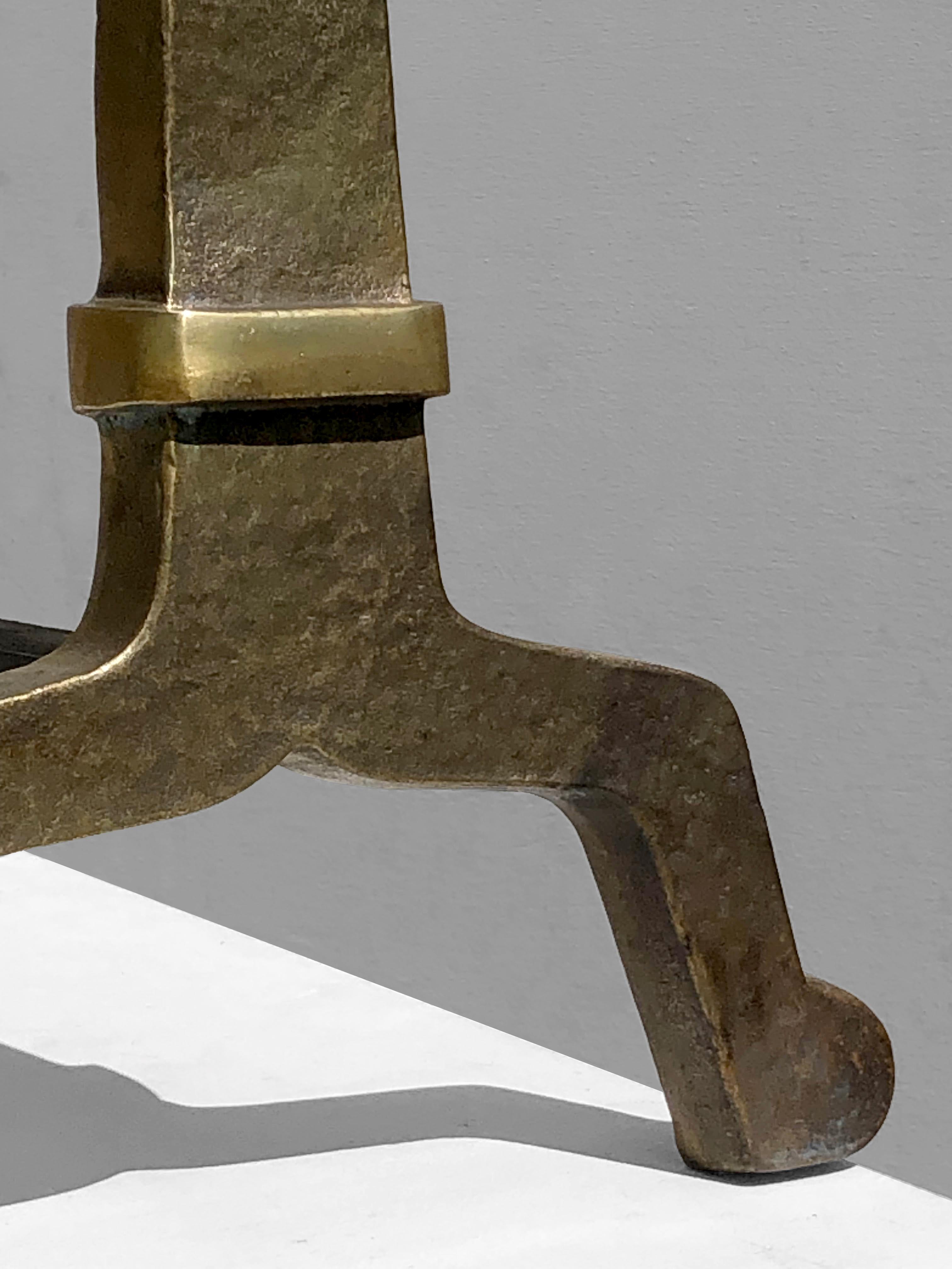 Fer forgé Paire d'ANDIRONS ART-DECO NEOCLASSICAL SHABBY-CHIC en bronze, France 1950 en vente