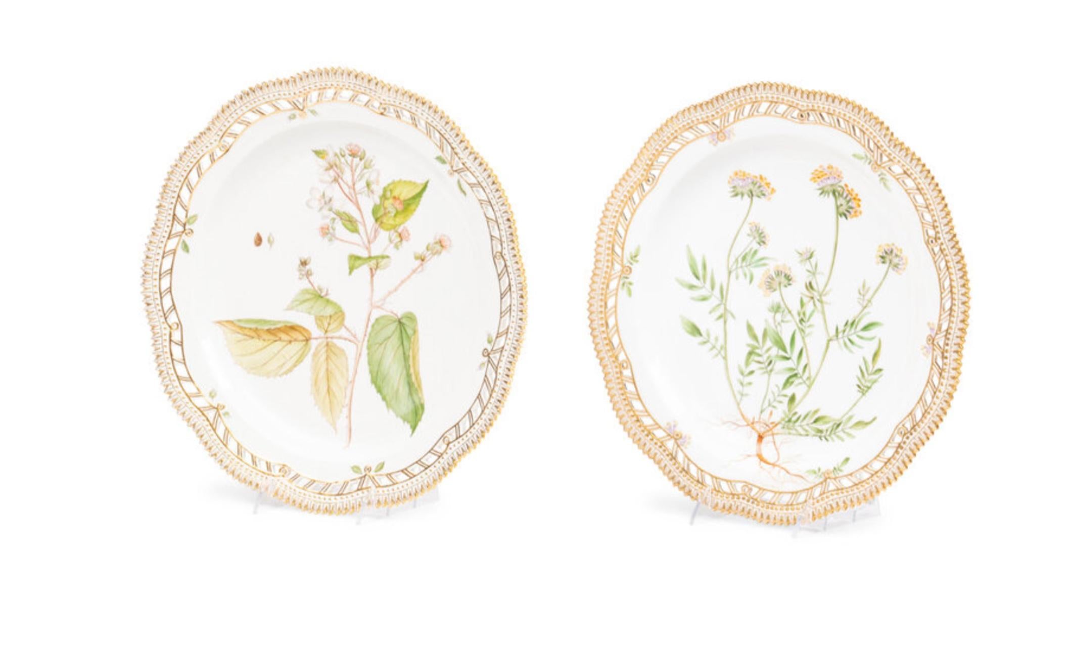 A Pair of Royal Copenhagen Flora Danica Reticulated Porcelain Platters 20th Cent In Excellent Condition For Sale In Buchanan, MI