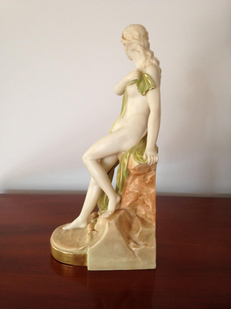 Pair of Royal Worcester Porcelain Figurines Isis and Sabrina by George Evans In Good Condition In Melbourne, Victoria
