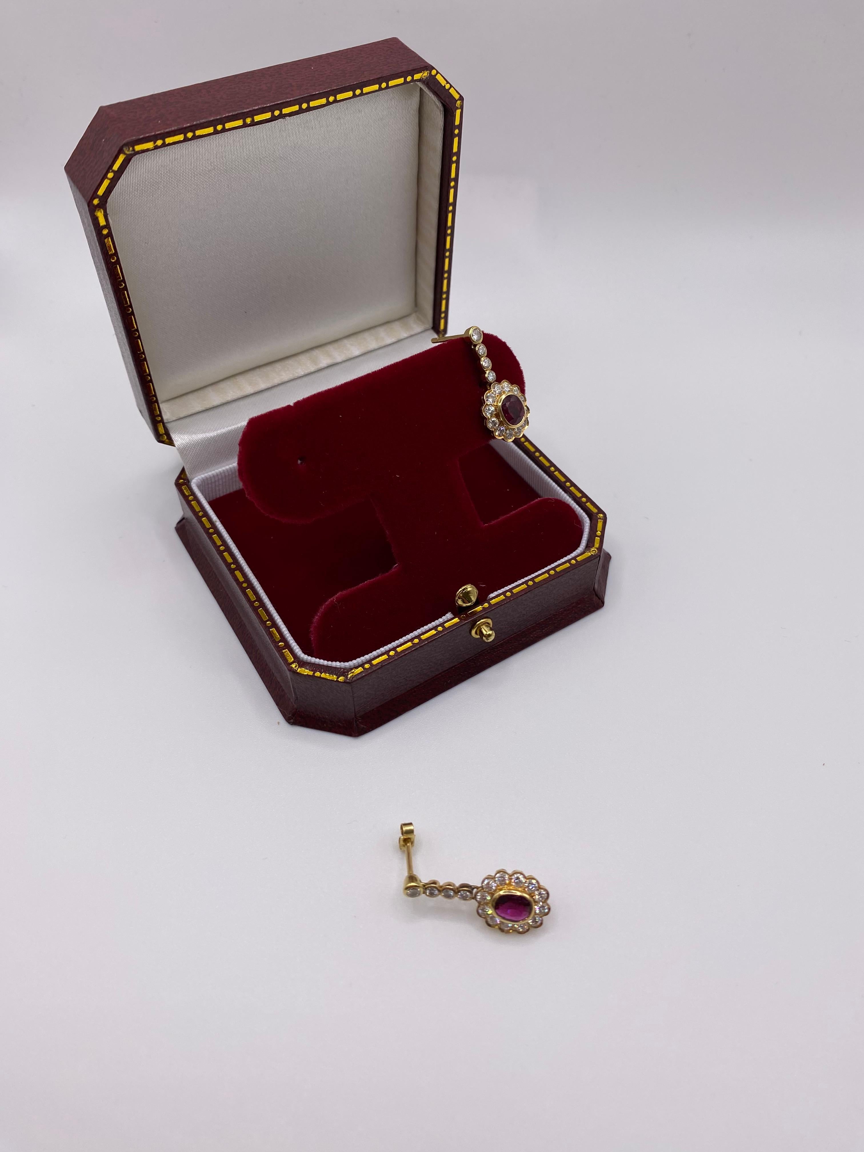 A pair of ruby and diamond pendant earrings In Good Condition For Sale In Marlborough, GB