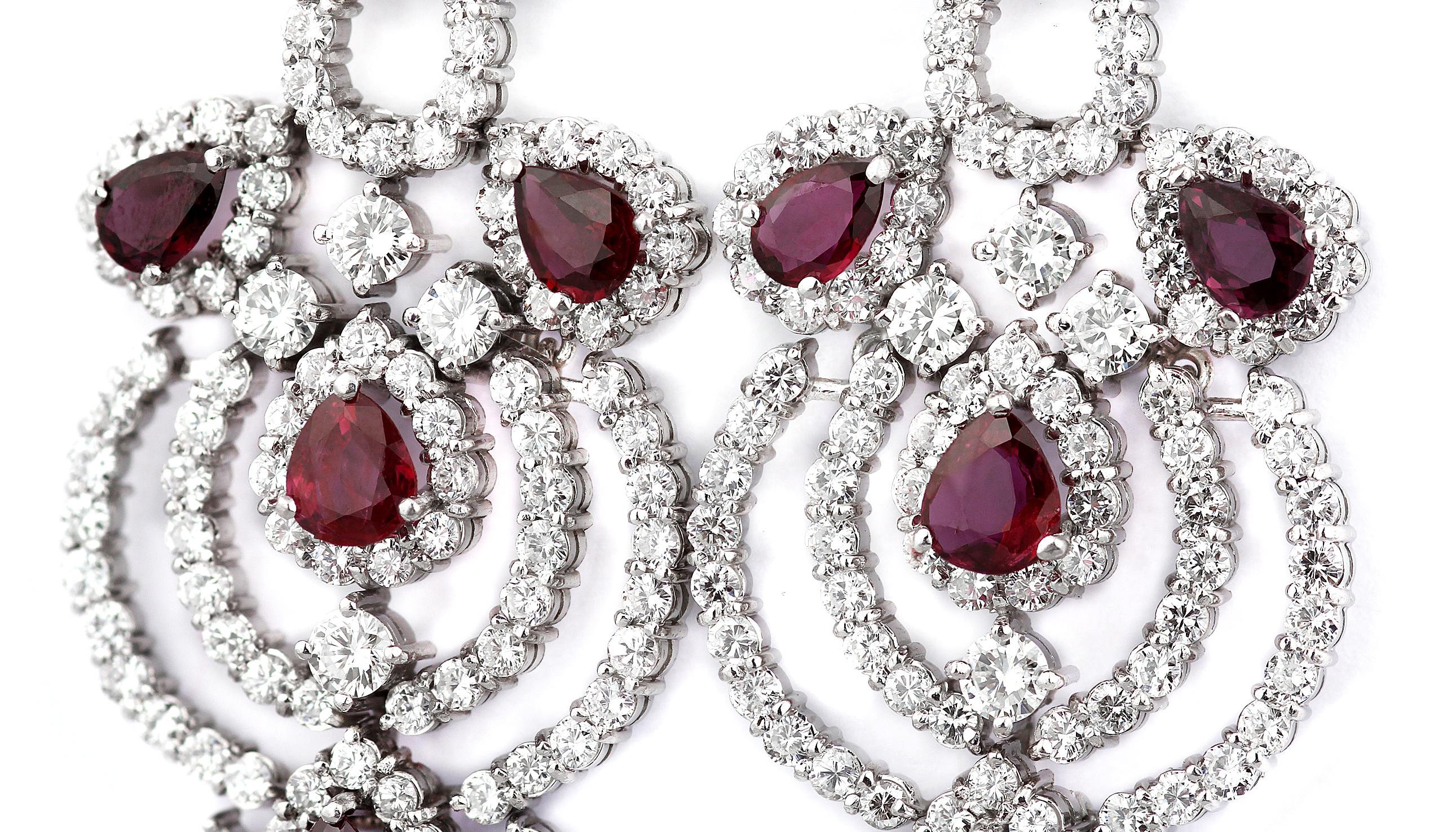 Retro Pair of Ruby & Diamond Drop/Chandelier Earrings in 18K White Gold In Excellent Condition In London, GB